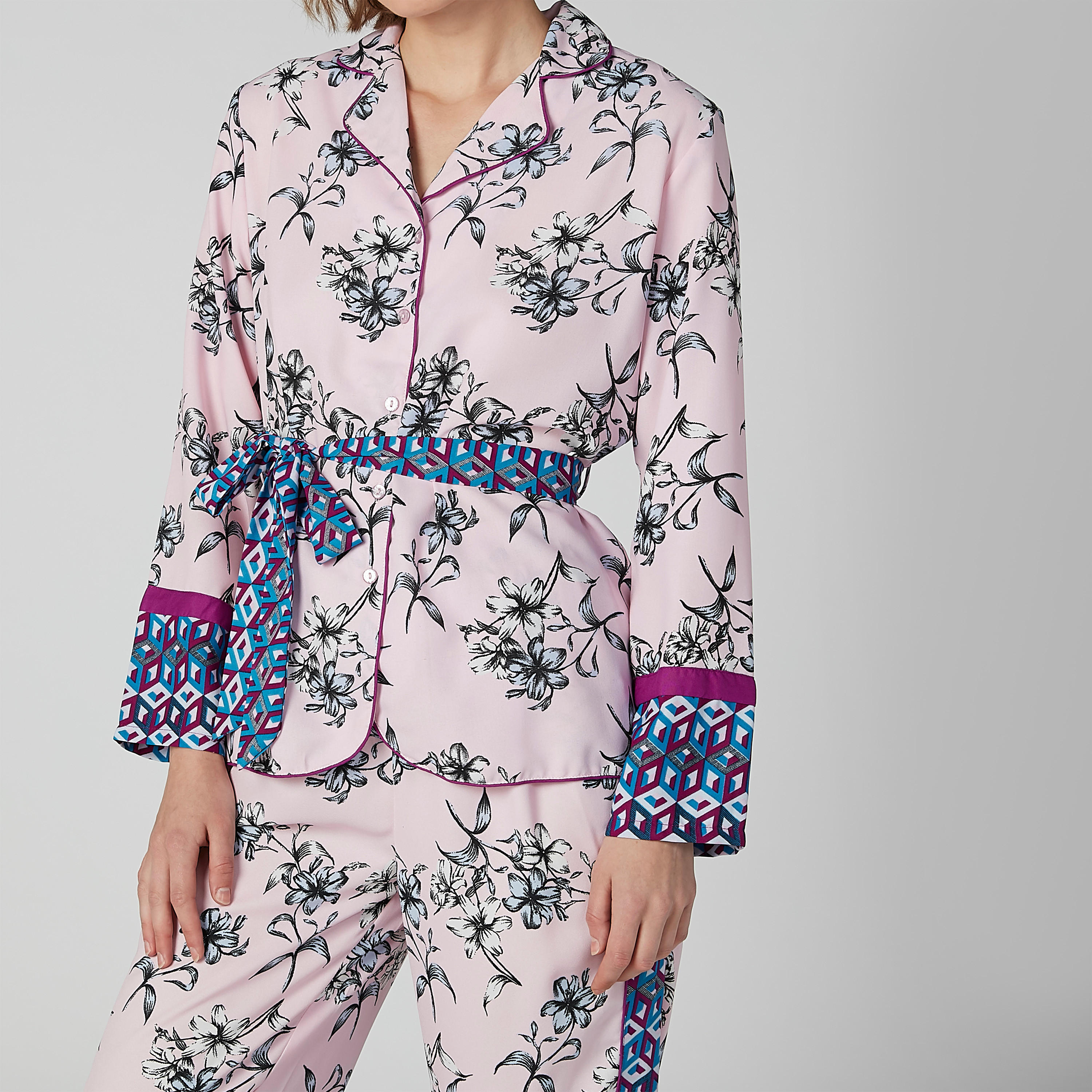 طقم بنطال بيجاما طويل وقميص بأكمام طويلة وأربطة وطبعات-women-clothing-nightwear-pyjamas-longsets-image-4