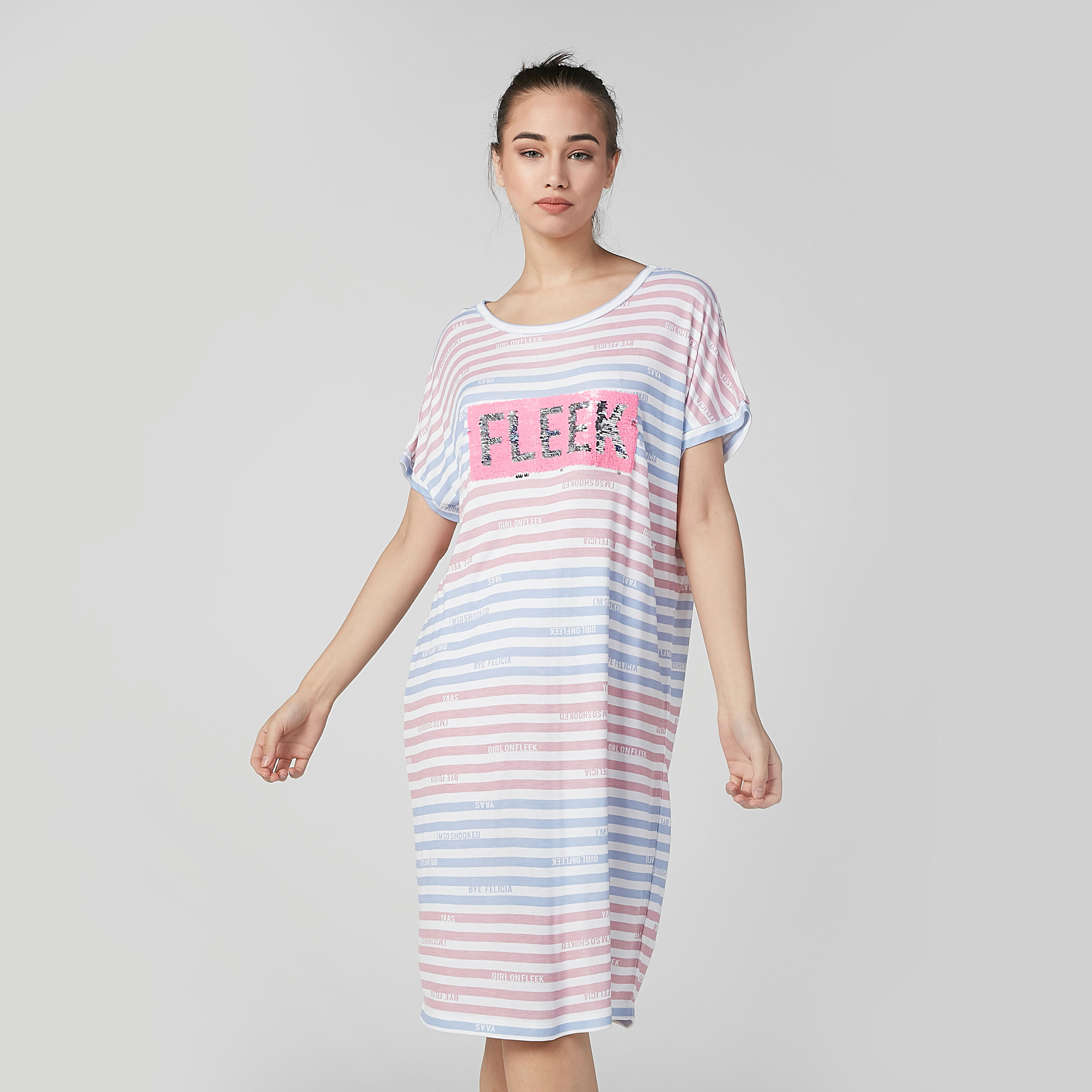 قميص نوم مقلّم بياقة مستديرة وأكمام متصلة-women-clothing-nightwear-nighties-image-1
