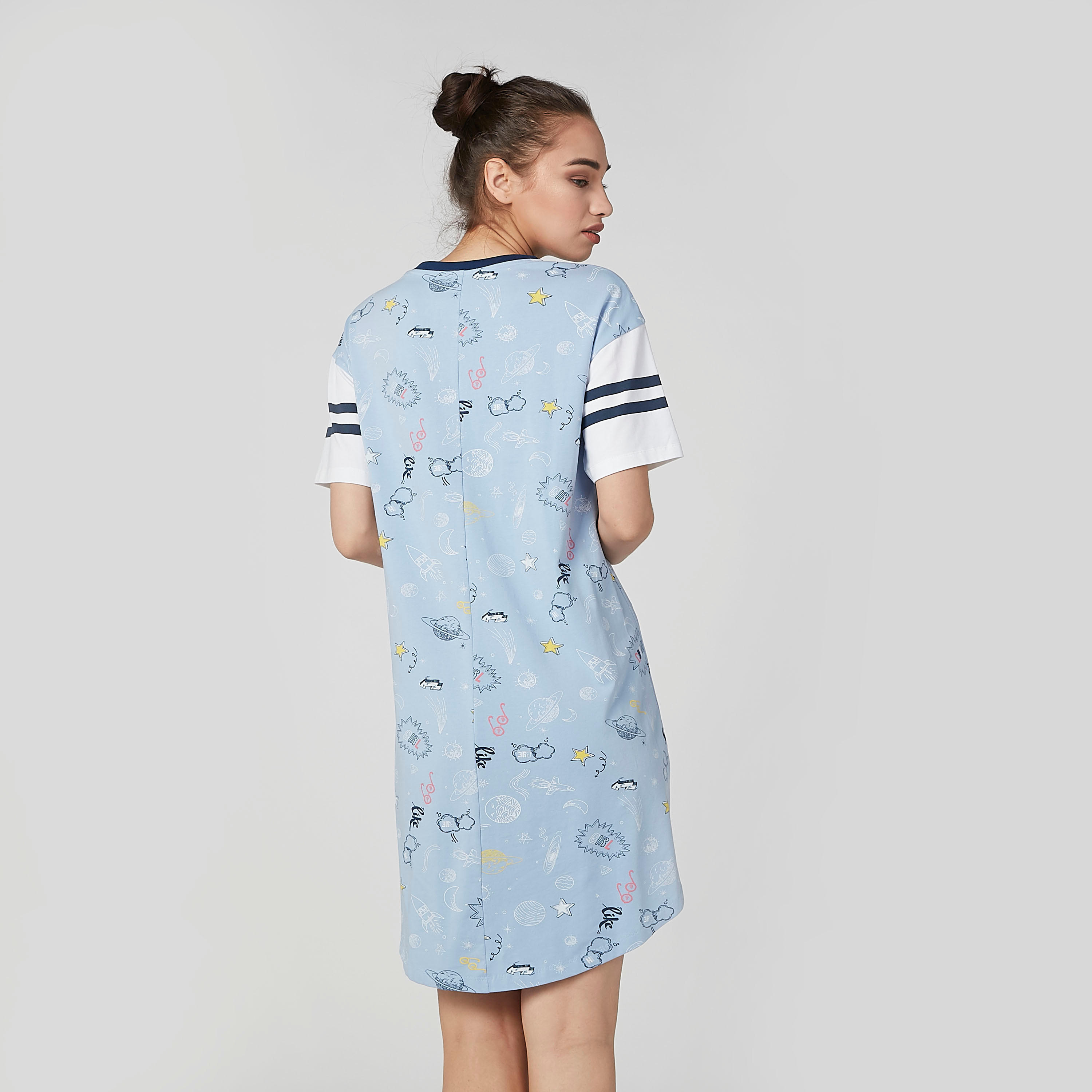 قميص نوم بياقة مستديرة وأكمام قصيرة وطبعات-women-clothing-nightwear-nighties-image-2