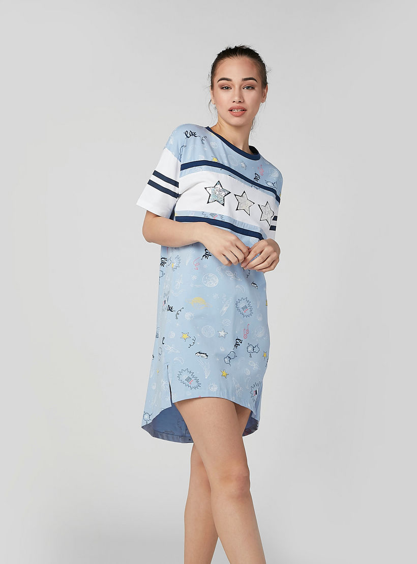 قميص نوم بياقة مستديرة وأكمام قصيرة وطبعات-women-clothing-nightwear-nighties-image-4