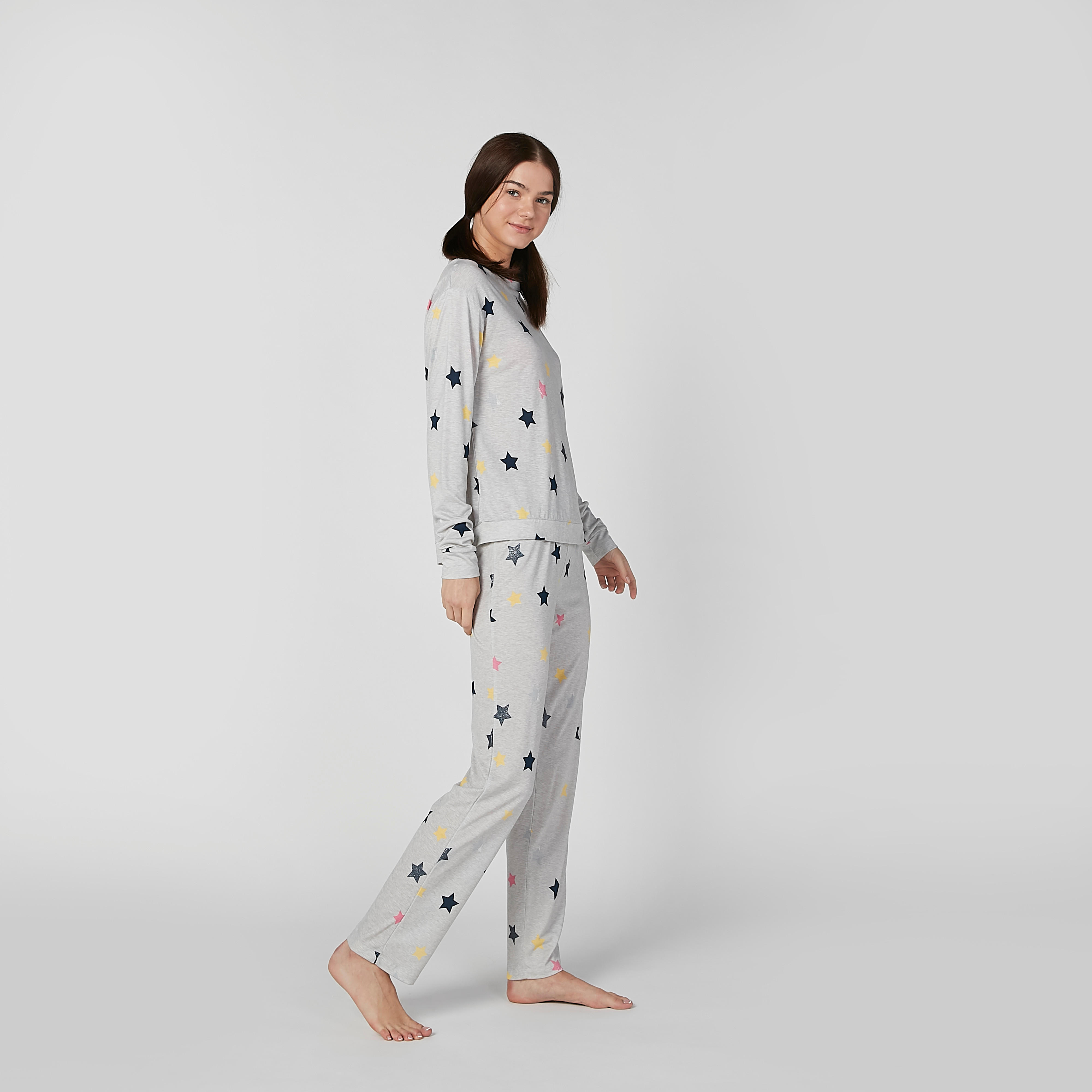 طقم بنطال بيجاما طويل وتيشيرت بأكمام طويلة وطبعات-women-clothing-nightwear-pyjamas-longsets-image-1