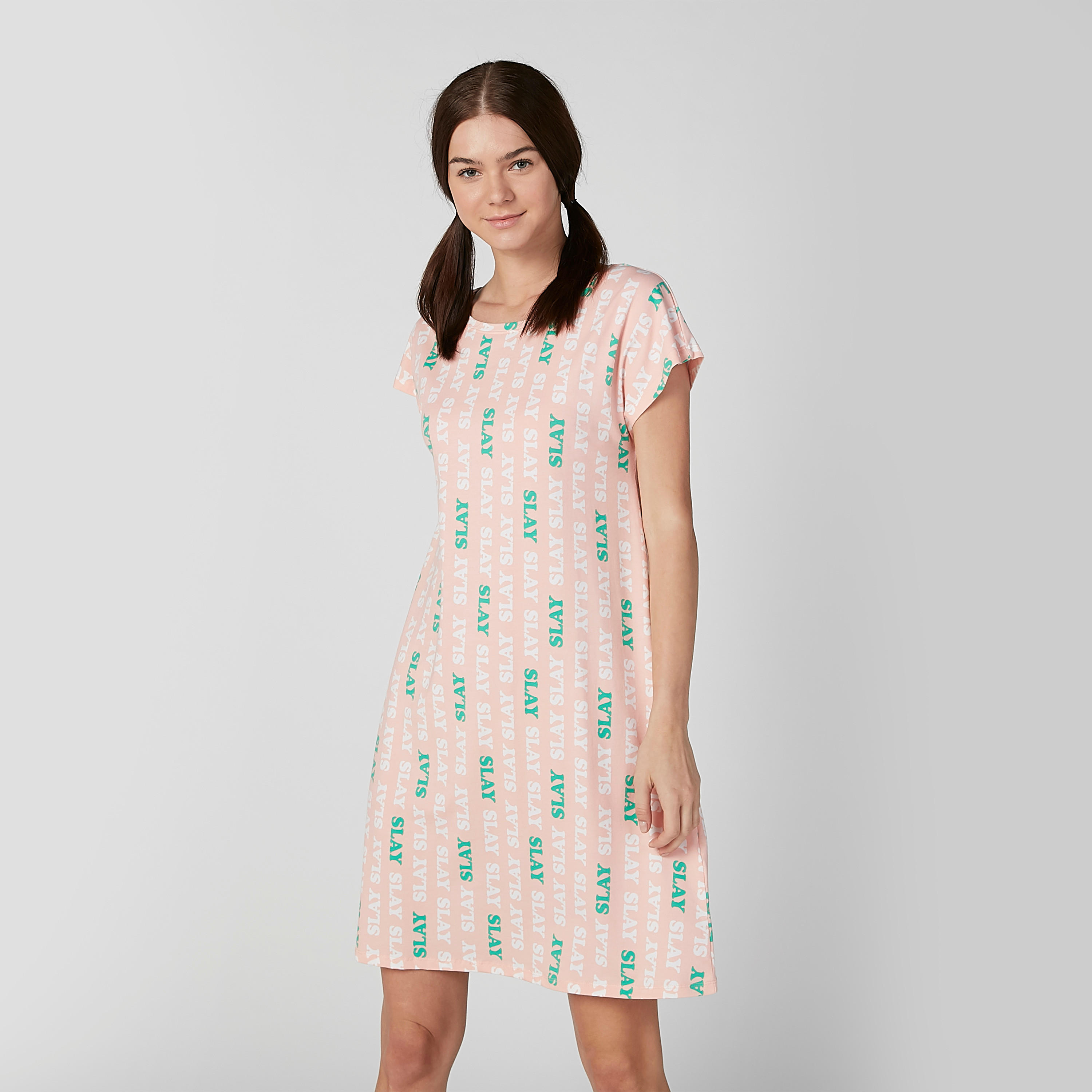 قميص نوم بياقة مستديرة وأكمام قصيرة وطبعات - طقم من قطعتين-women-clothing-nightwear-nighties-image-3