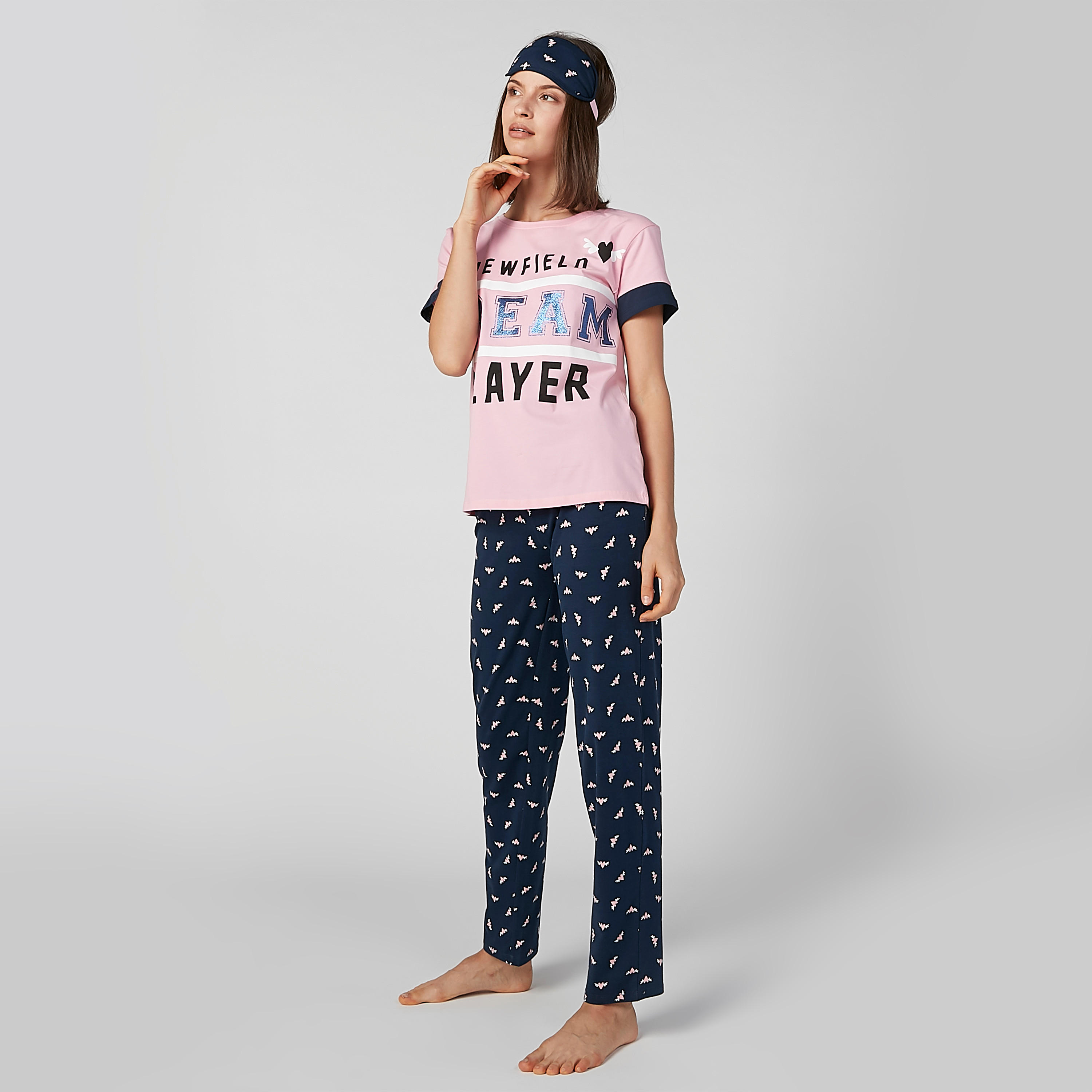 طقم ملابس نوم من 3 قطع بطبعات-women-clothing-nightwear-pyjamas-longsets-image-3