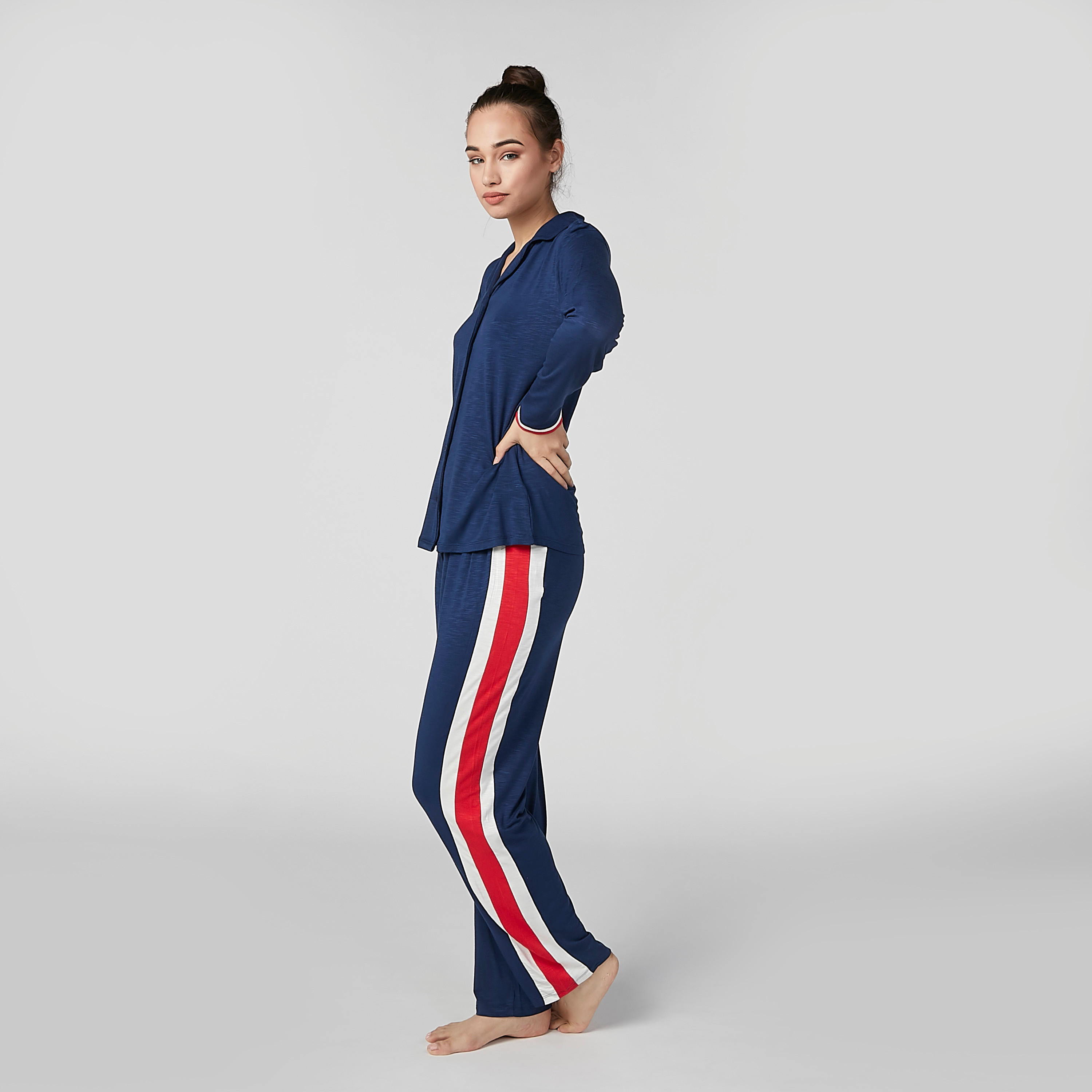 طقم بنطال بيجاما طويل وقميص مقلّم بأكمام طويلة-women-clothing-nightwear-pyjamas-longsets-image-4