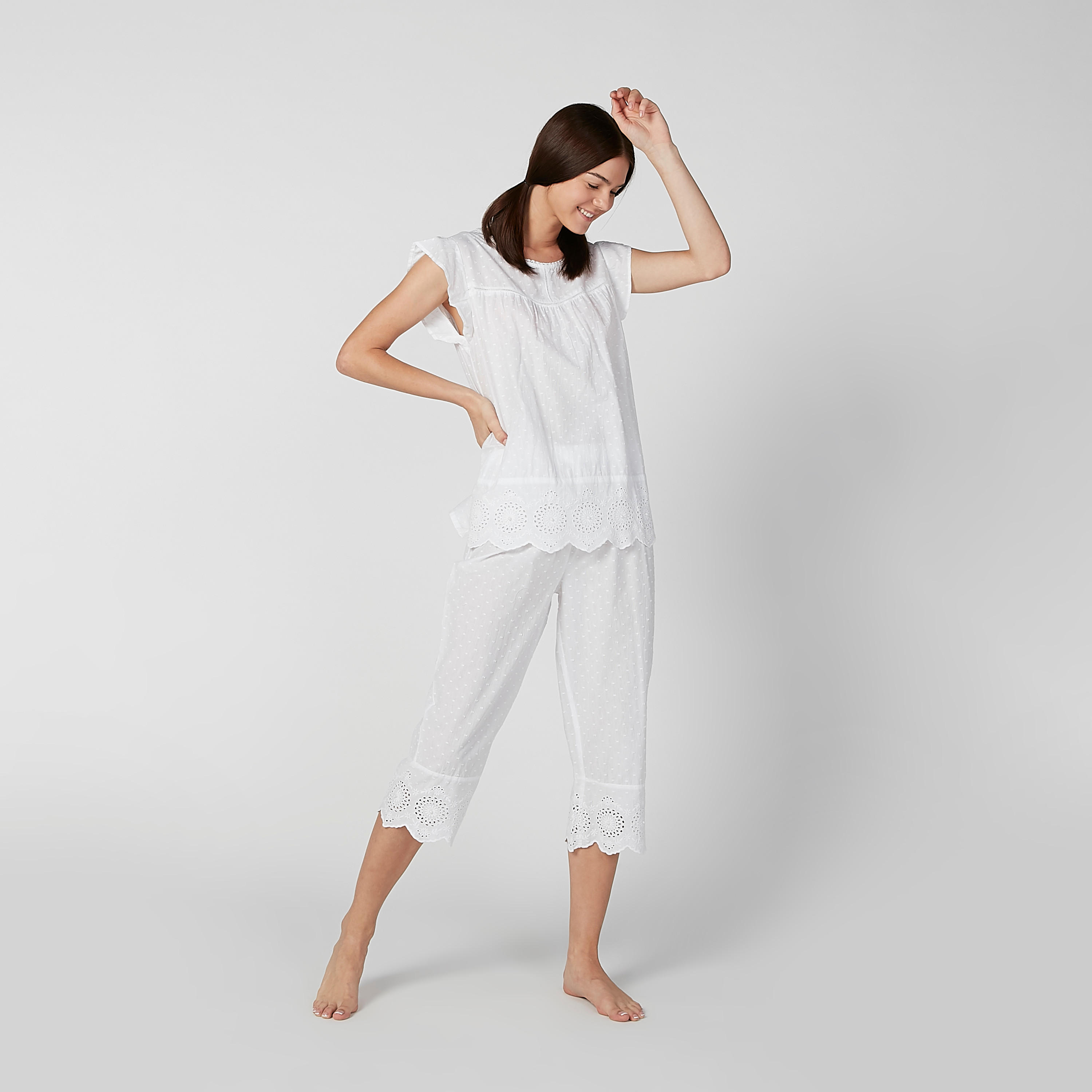 طقم بنطال بيجاما 3/4 وبلوزة شيفلي دون أكمام-women-clothing-nightwear-pyjamas-longsets-image-3