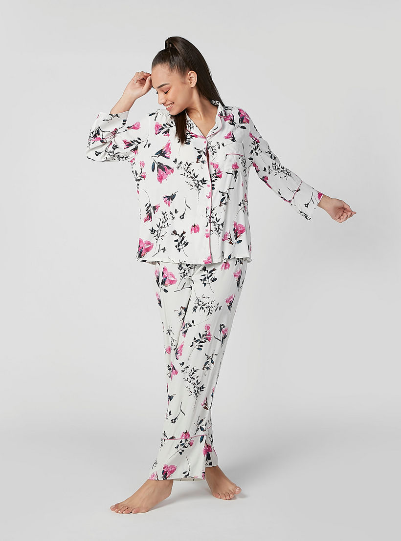 طقم بنطال بيجاما طويل وقميص بأكمام طويلة وطبعات-women-clothing-nightwear-pyjamas-longsets-image-4
