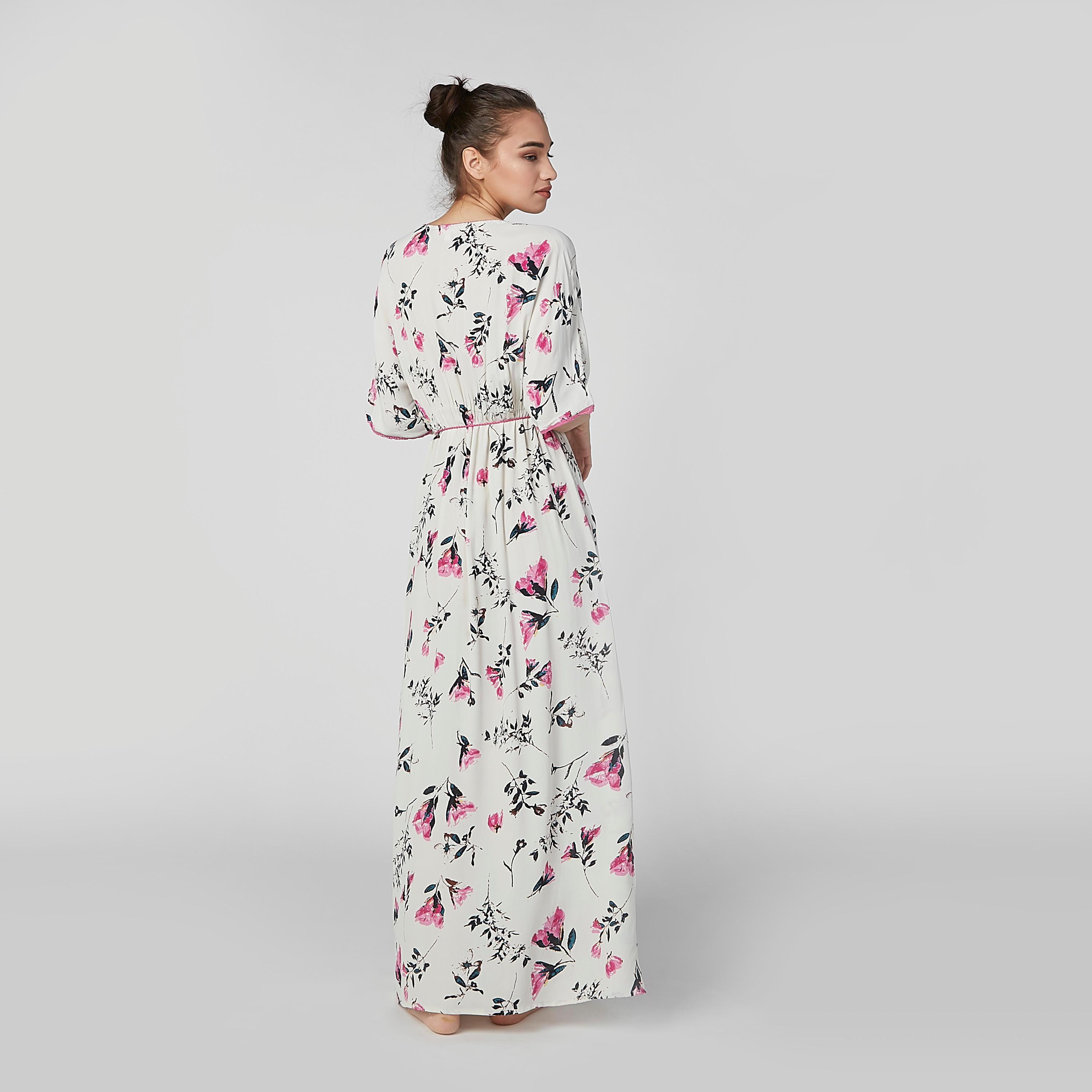 قميص نوم طويل بياقة V وأربطة وطبعات زهرية-women-clothing-nightwear-nighties-image-3