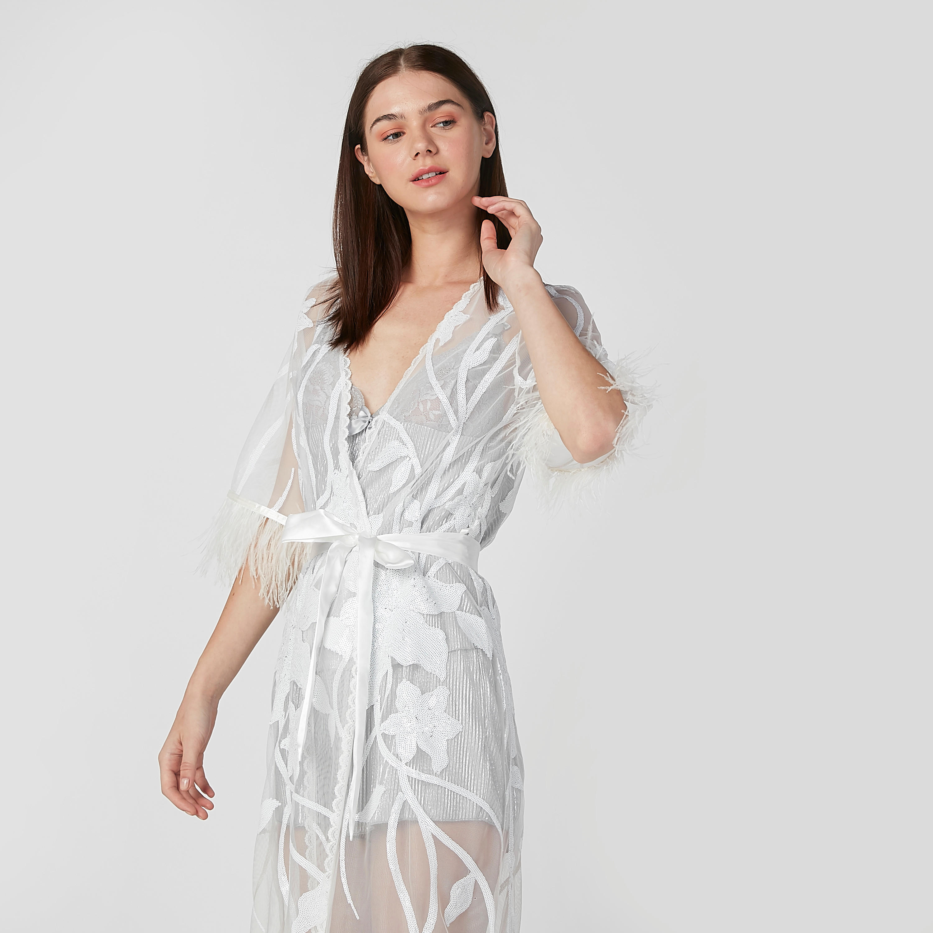 روب بارز الملمس بأكمام 3/4 وأربطة وشراشيب-women-clothing-nightwear-robes-image-2