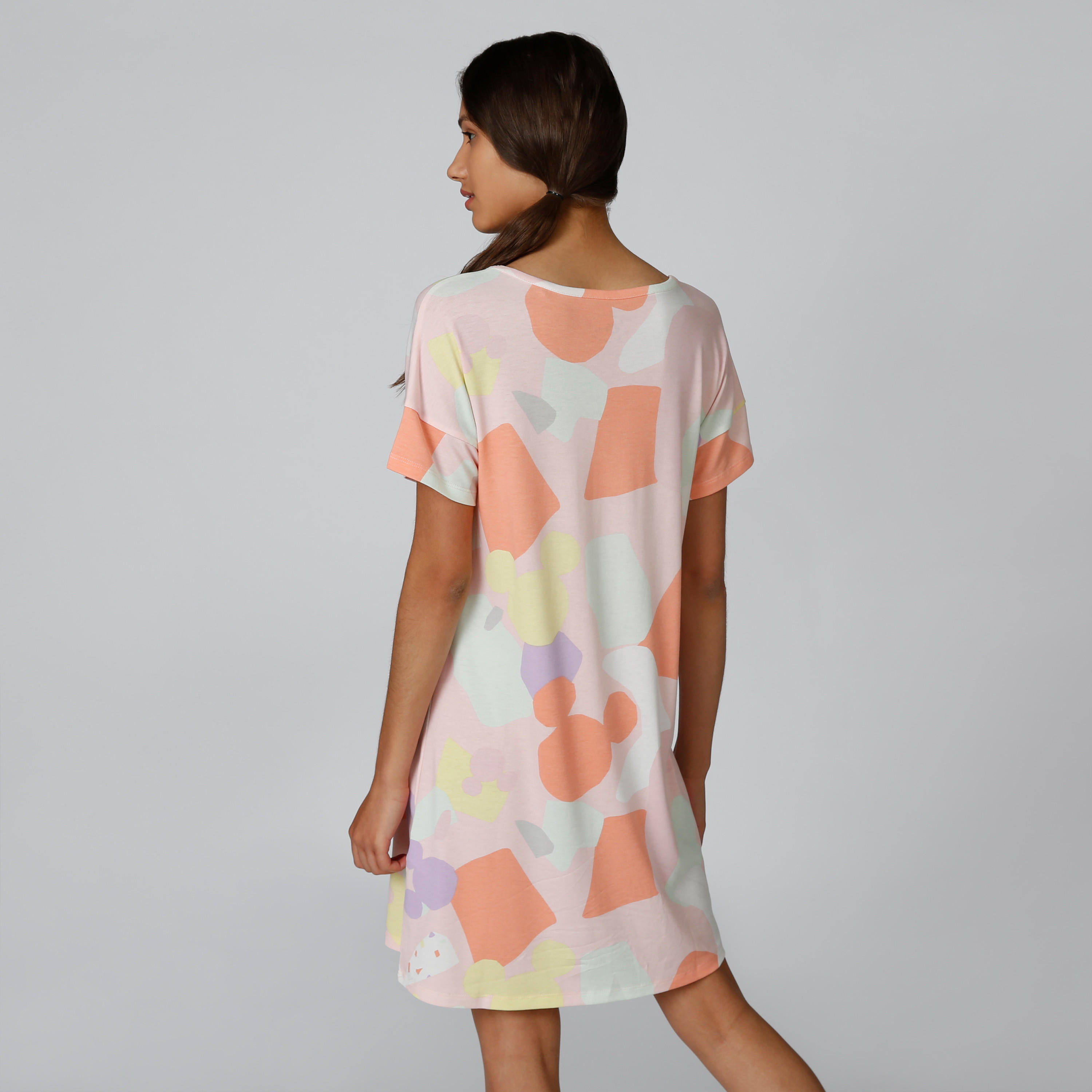 قميص نوم بطبعات ميني ماوس وأكمام قصيرة وياقة مستديرة-women-clothing-nightwear-nighties-image-2
