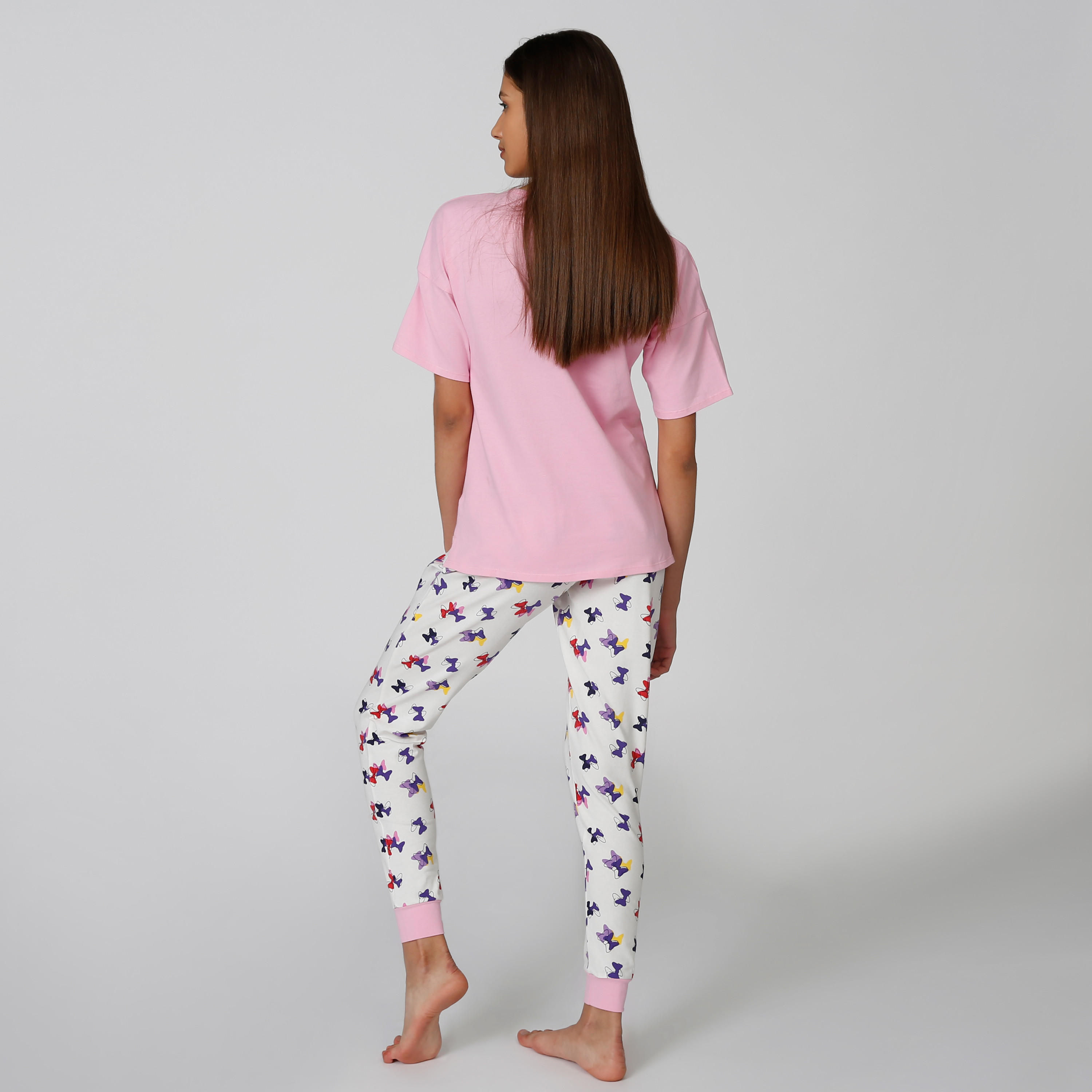 طقم بنطلون رياضي وتيشيرت بياقة مستديرة وطبعات-women-clothing-nightwear-pyjamas-longsets-image-2