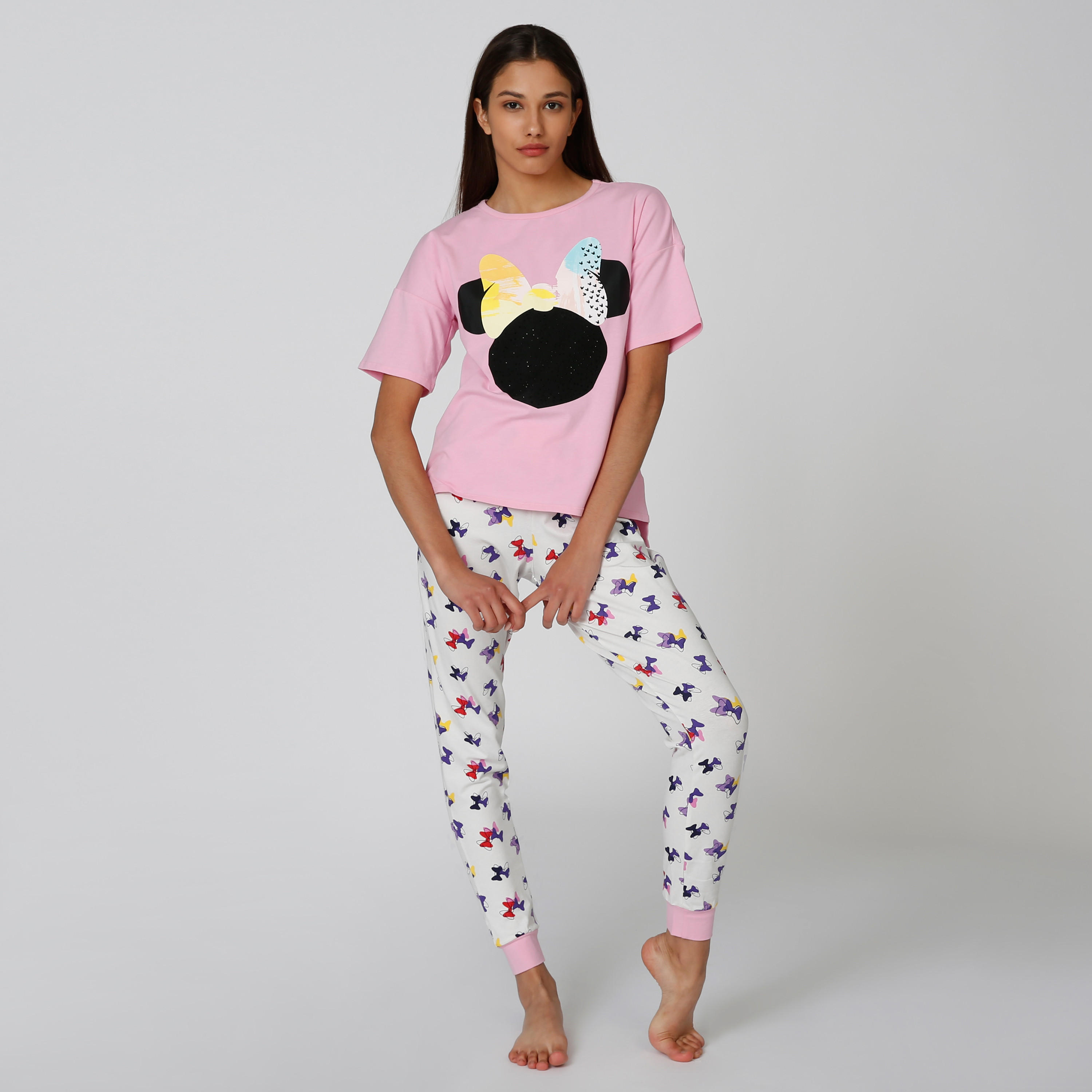 طقم بنطلون رياضي وتيشيرت بياقة مستديرة وطبعات-women-clothing-nightwear-pyjamas-longsets-image-3
