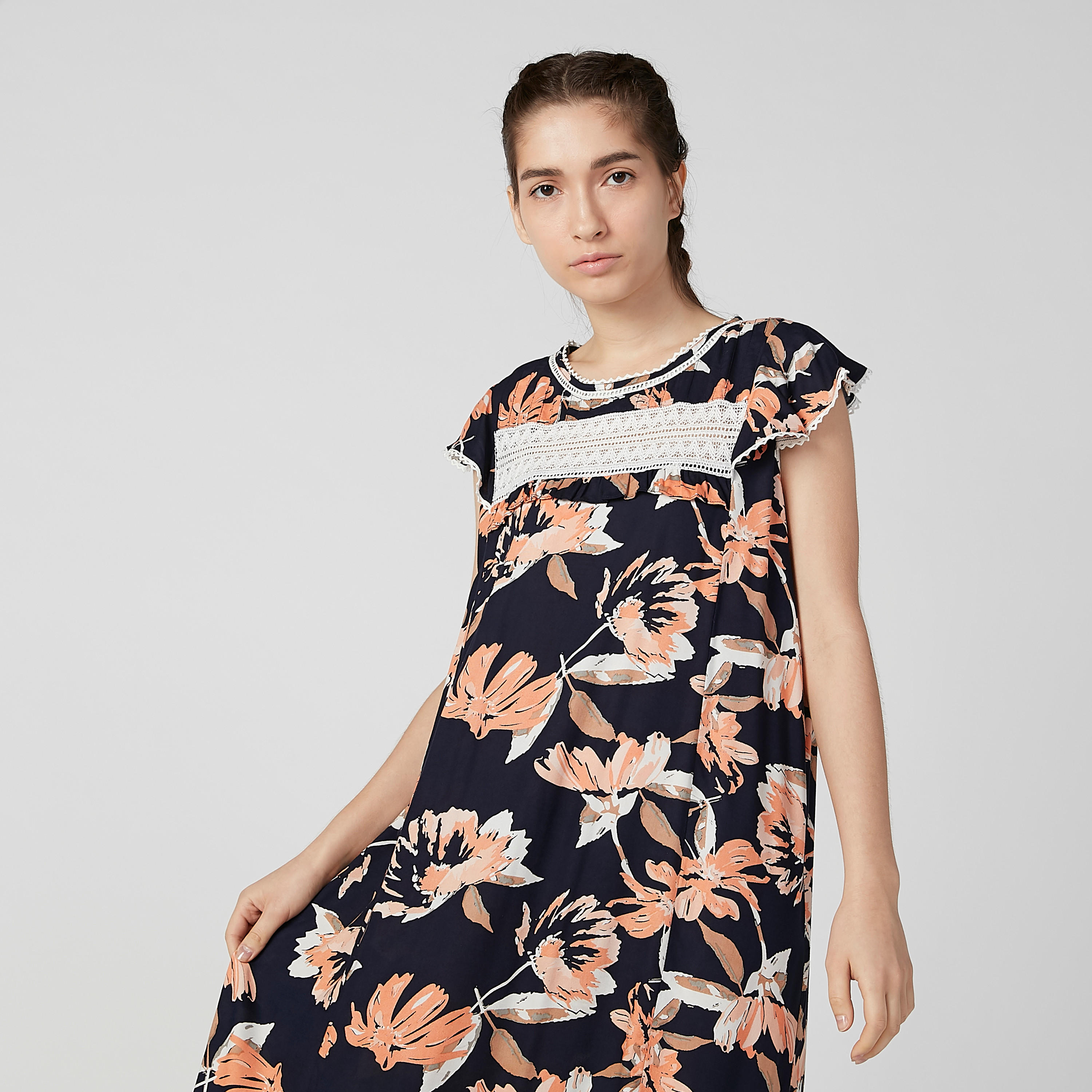 قميص نوم ماكسي بأكمام كاب وطبعات-women-clothing-nightwear-nighties-image-4