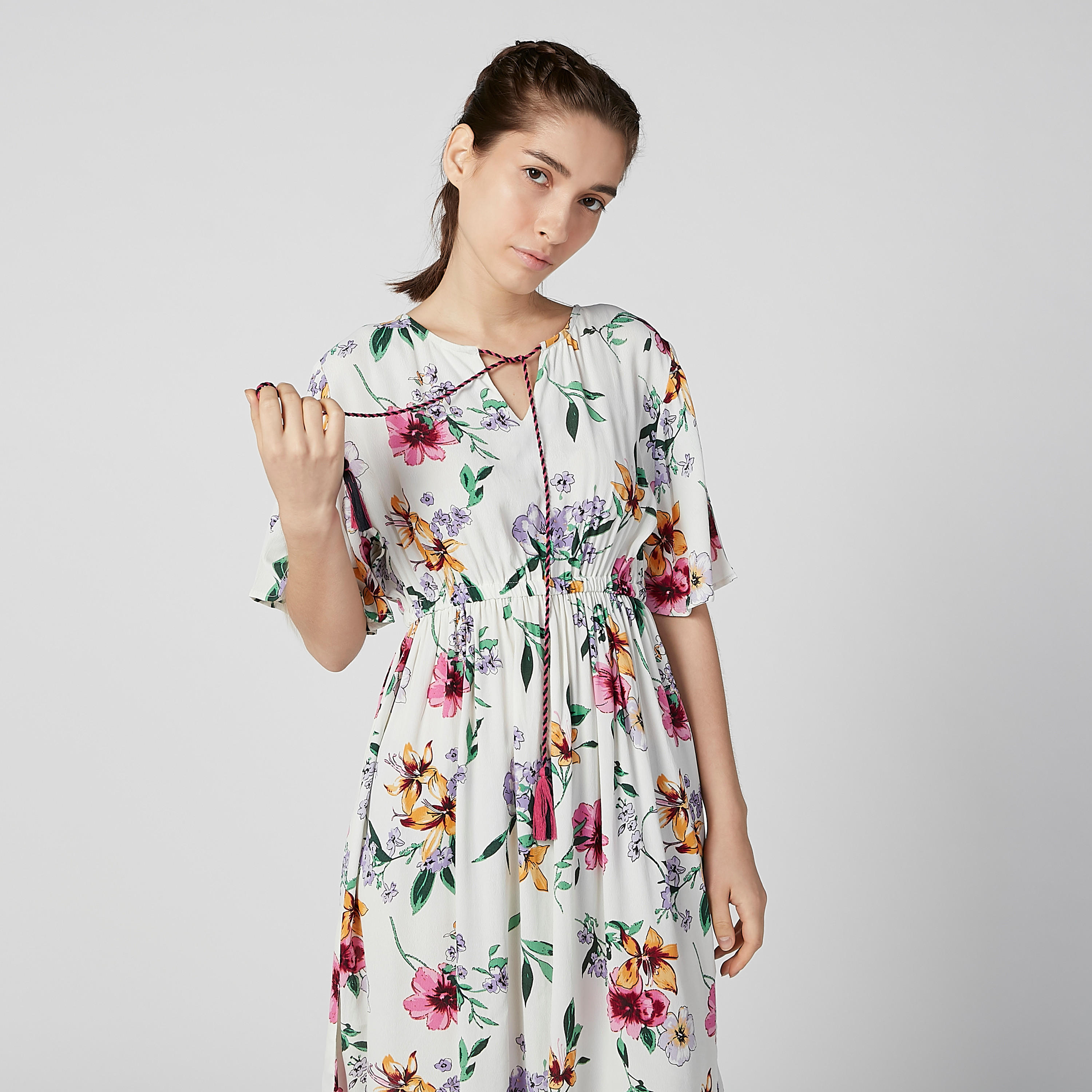فستان بأكمام واسعة وطبعات زهرية وأربطة-women-clothing-nightwear-nighties-image-3
