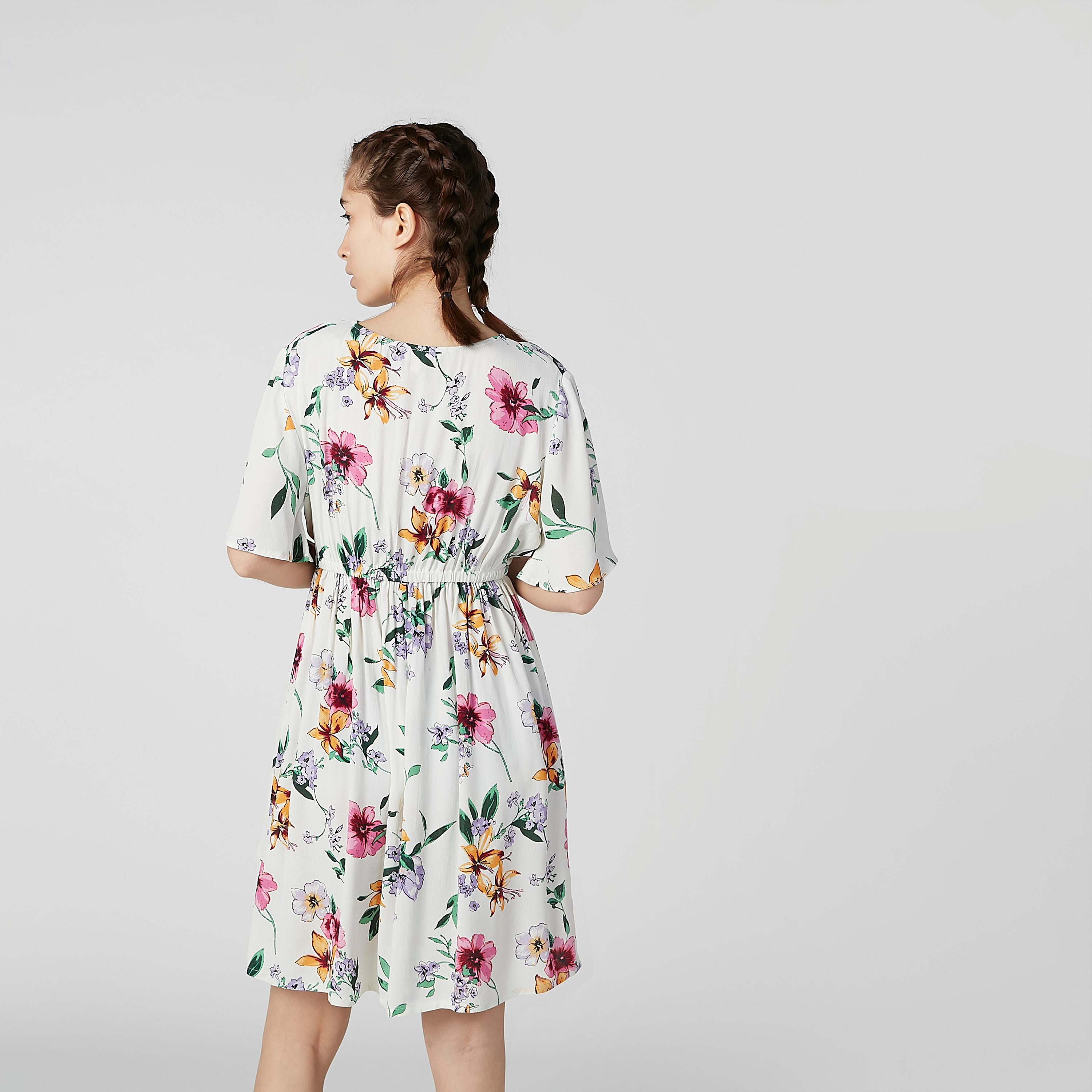 فستان بأكمام واسعة وطبعات زهرية وأربطة-women-clothing-nightwear-nighties-image-4