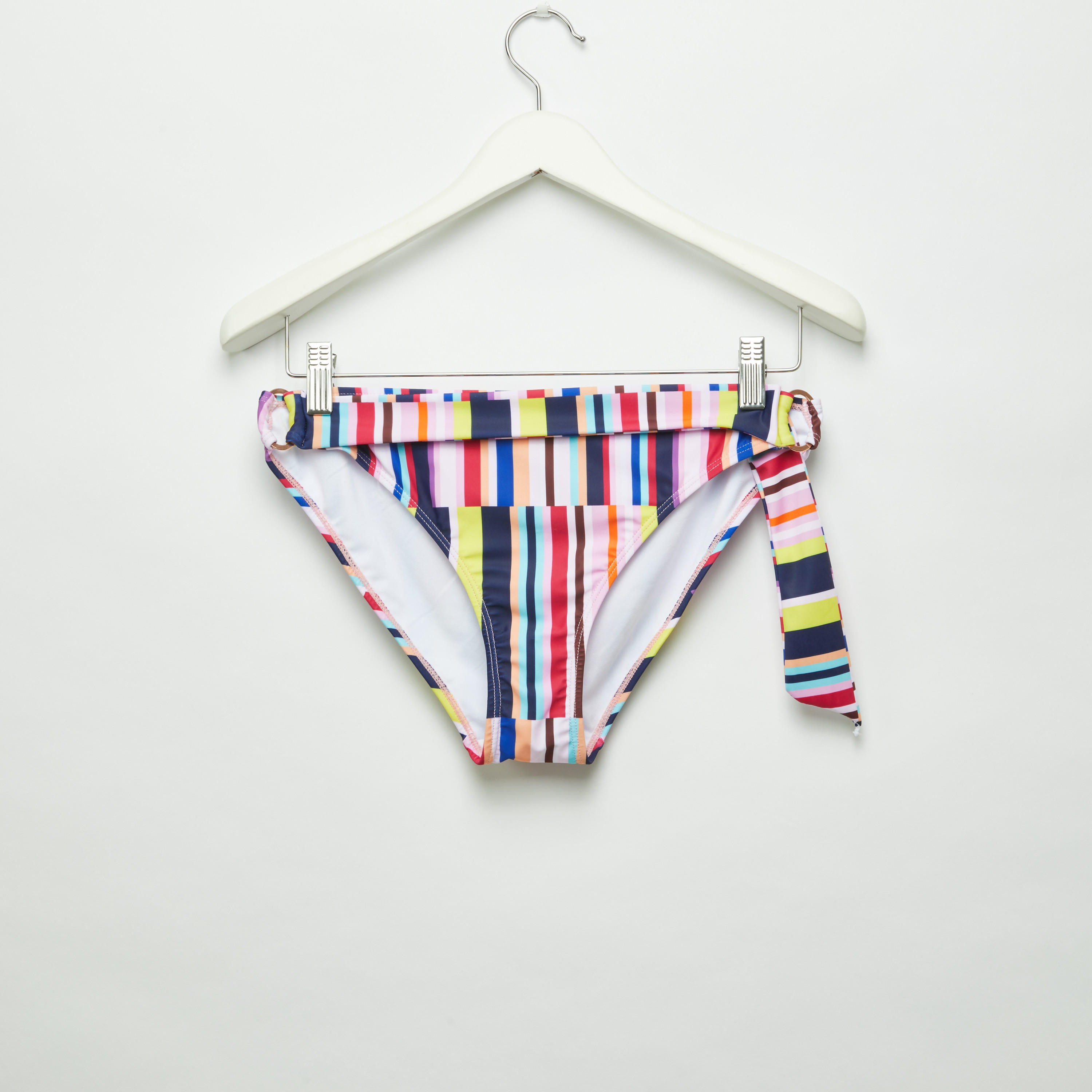 طقم ملابس سباحة بيكيني مقلم-women-clothing-swimandbeach-bikinis-image-5