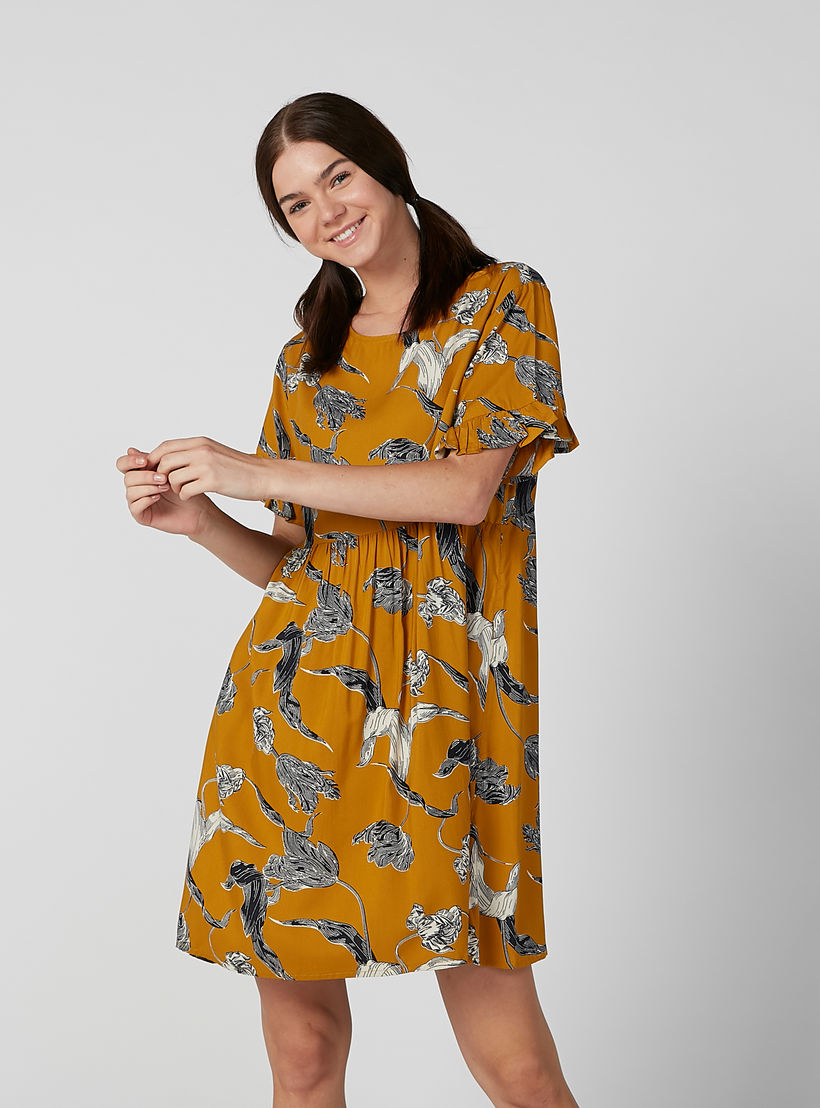قميص نوم متنوع بياقة مستديرة وأكمام كشكش - طقم من قطعتين-women-clothing-nightwear-nighties-image-2