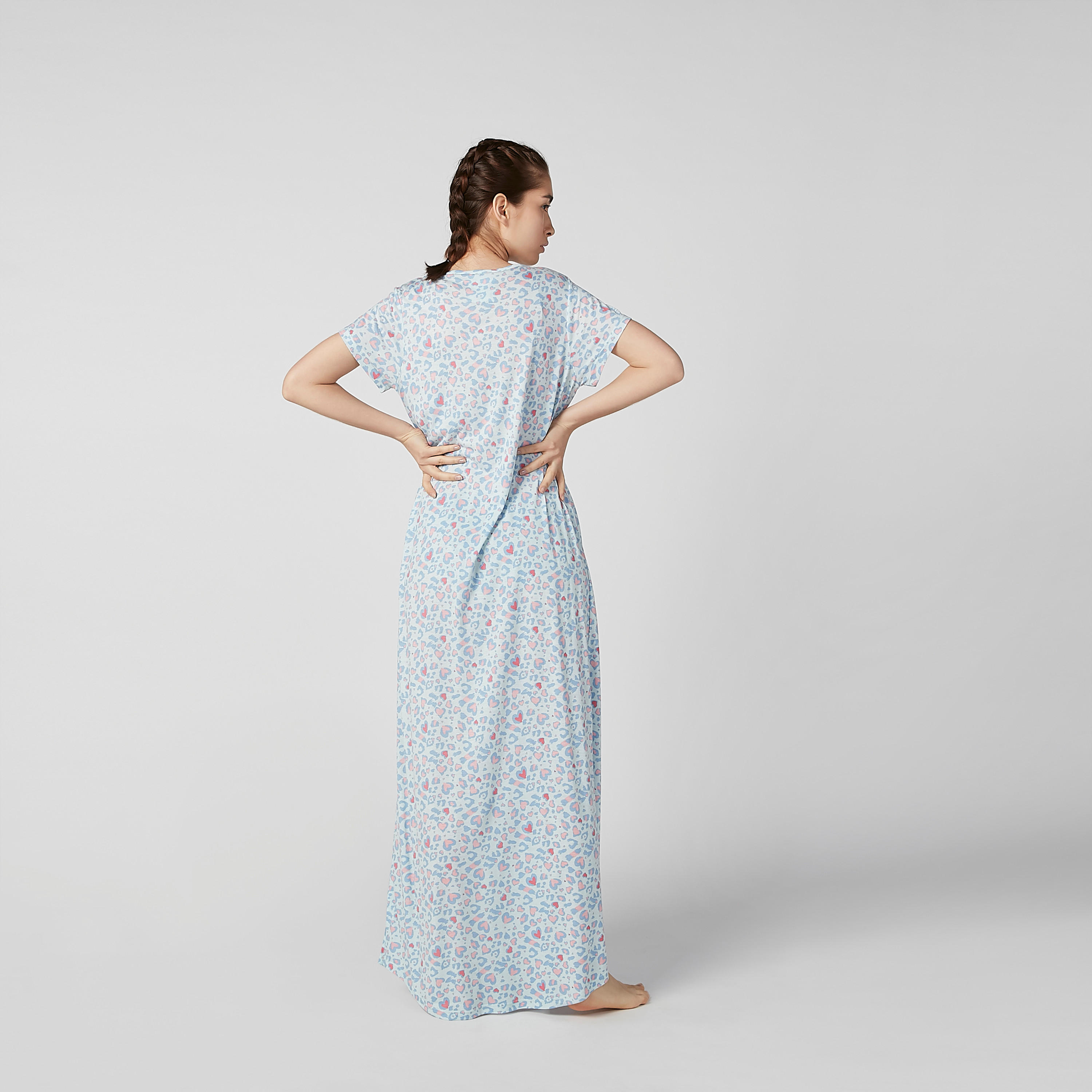 قميص نوم مستدام طويل بأكمام قصيرة وطبعات-women-clothing-nightwear-nighties-image-2