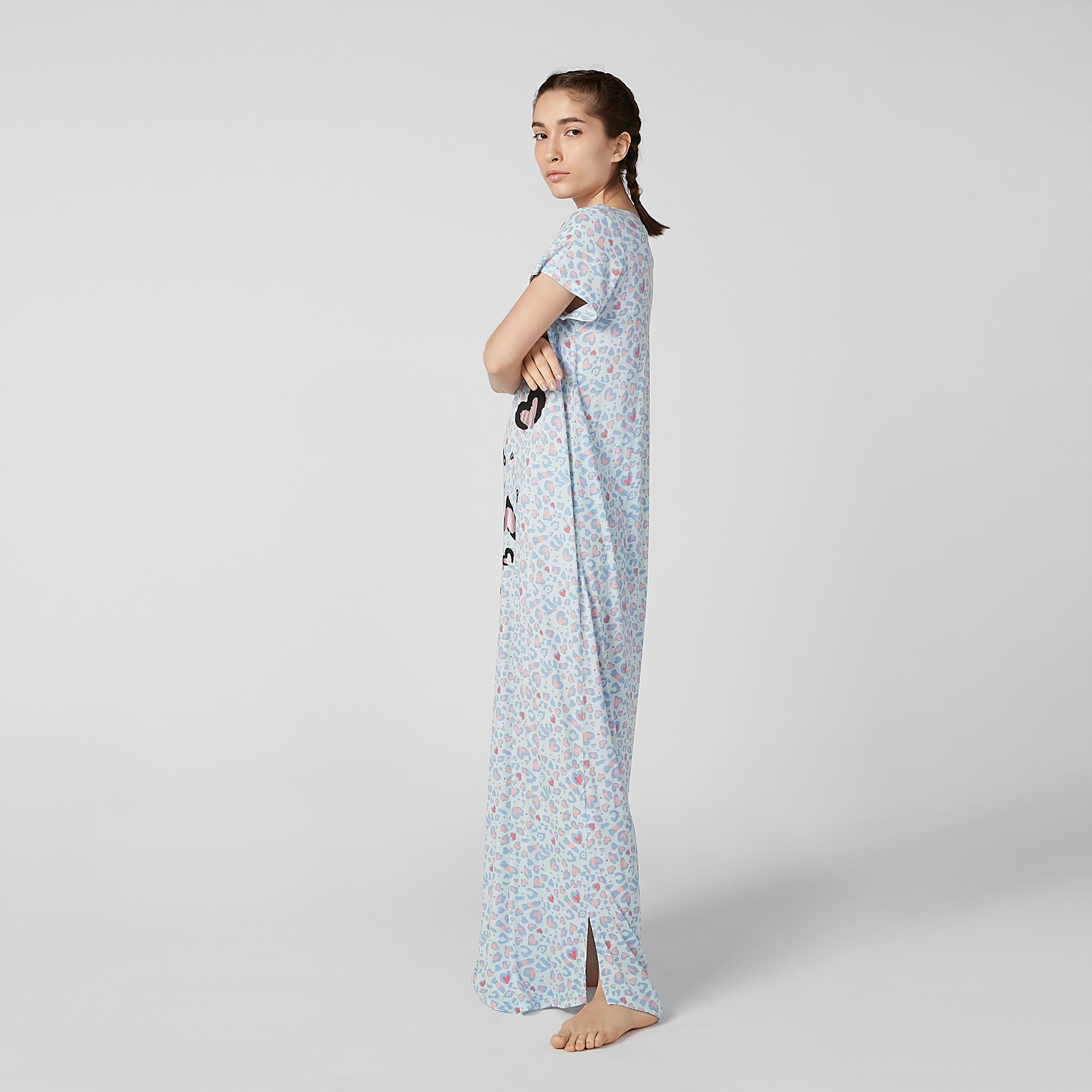 قميص نوم مستدام طويل بأكمام قصيرة وطبعات-women-clothing-nightwear-nighties-image-4