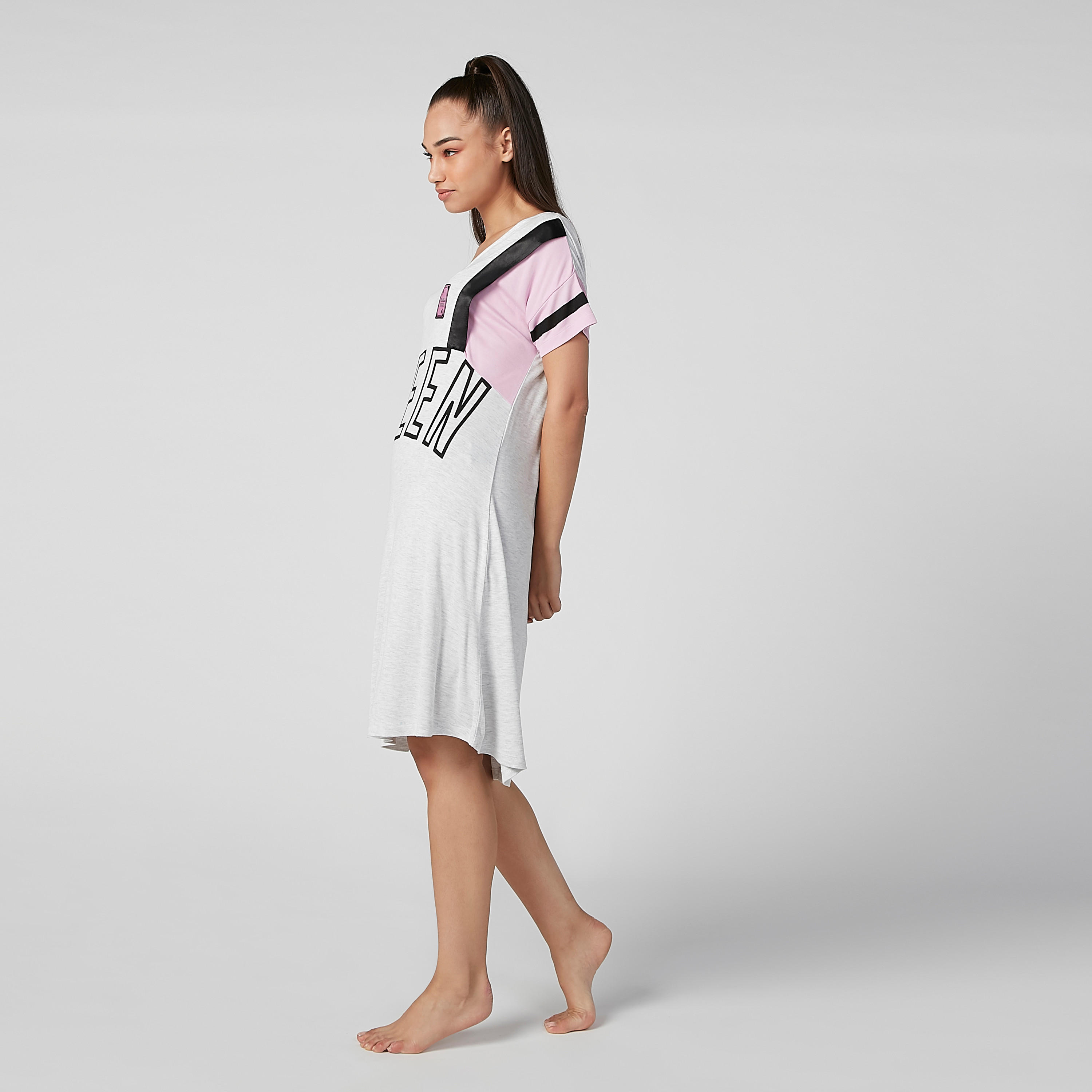 قميص نوم بياقة V وأكمام قصيرة وطبعات-women-clothing-nightwear-nighties-image-4