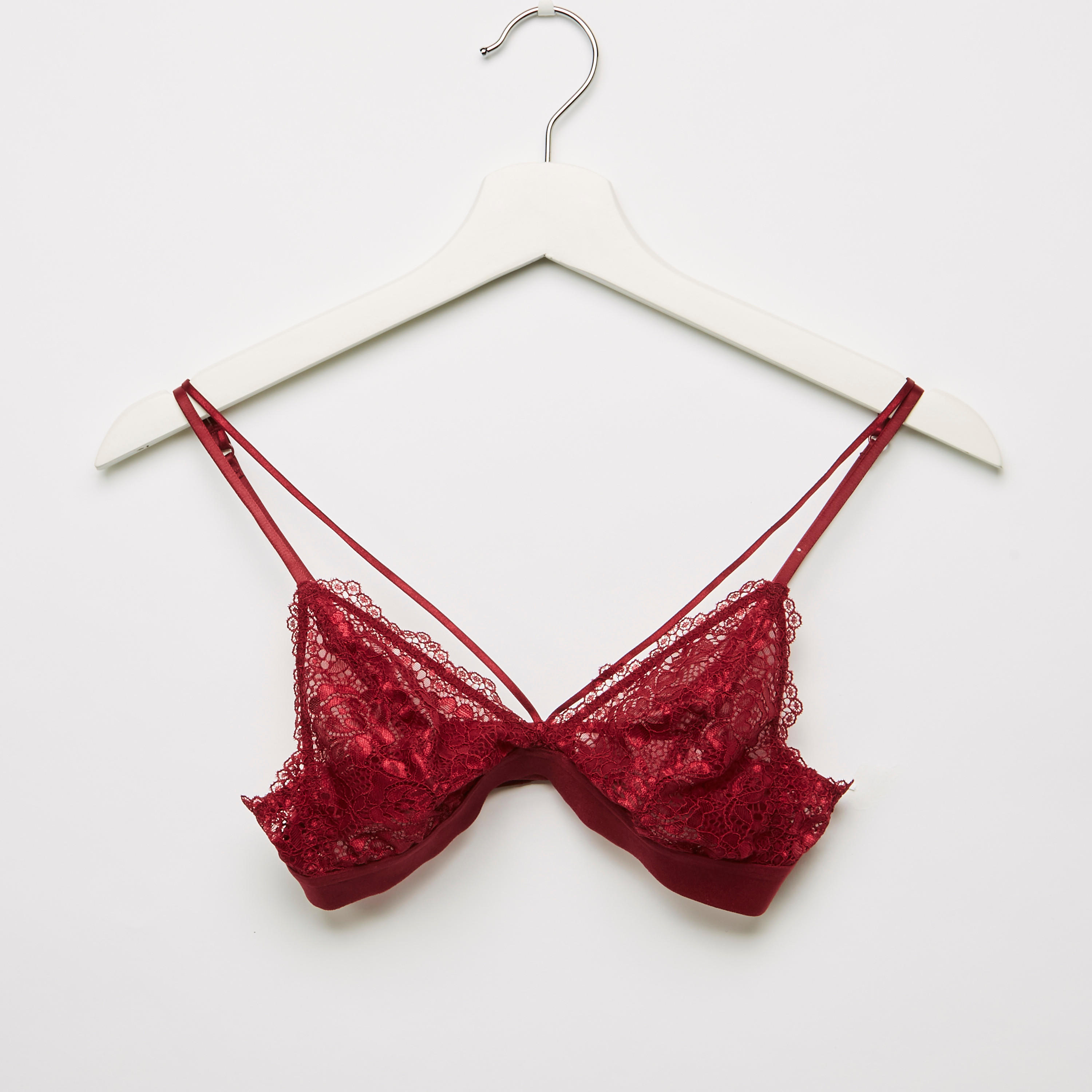 طقم سراويل داخلية وصدريّة بتفاصيل دانتيل-women-clothing-lingerie-lingeriesets-image-4