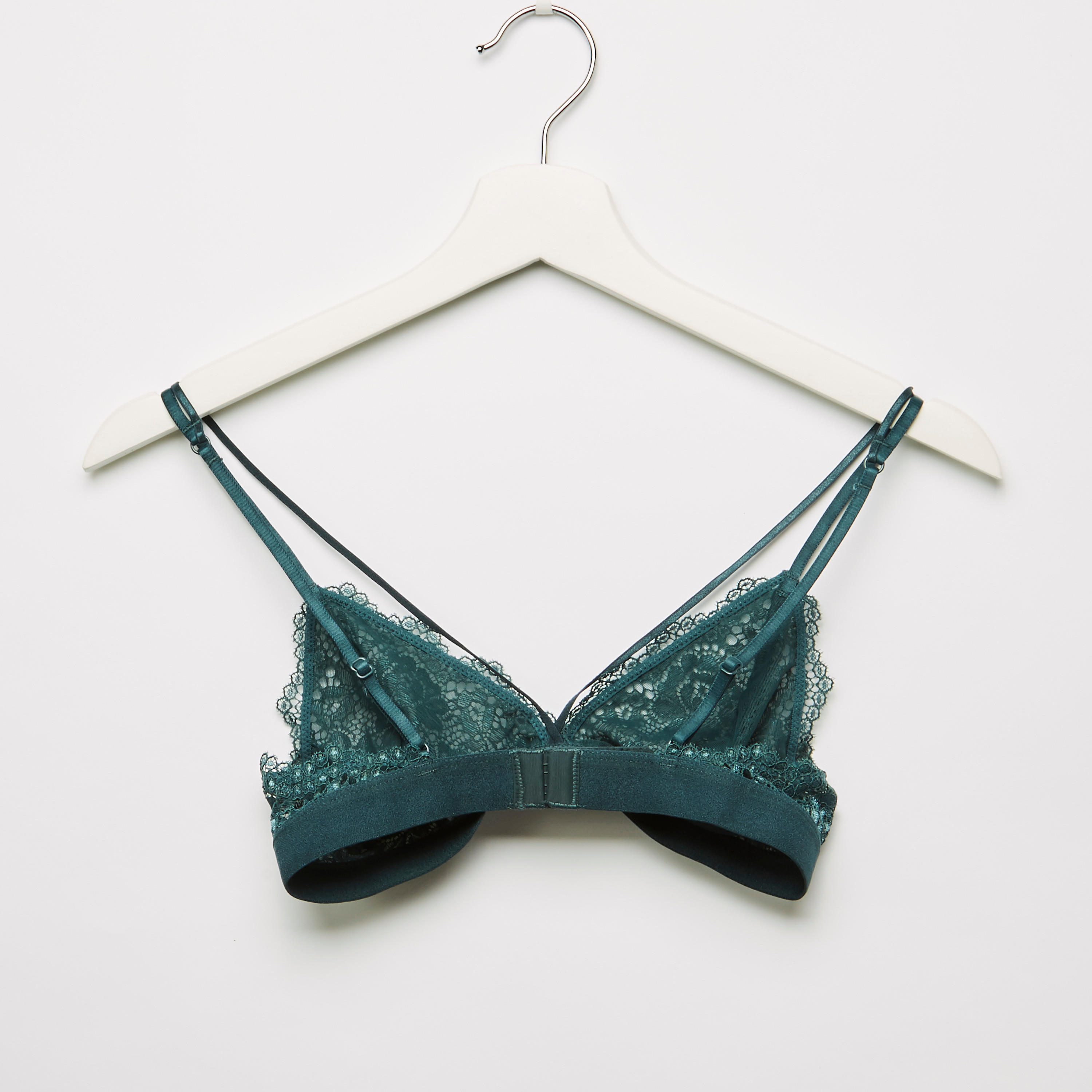 طقم سراويل داخلية وصدريّة بتفاصيل دانتيل-women-clothing-lingerie-lingeriesets-image-13
