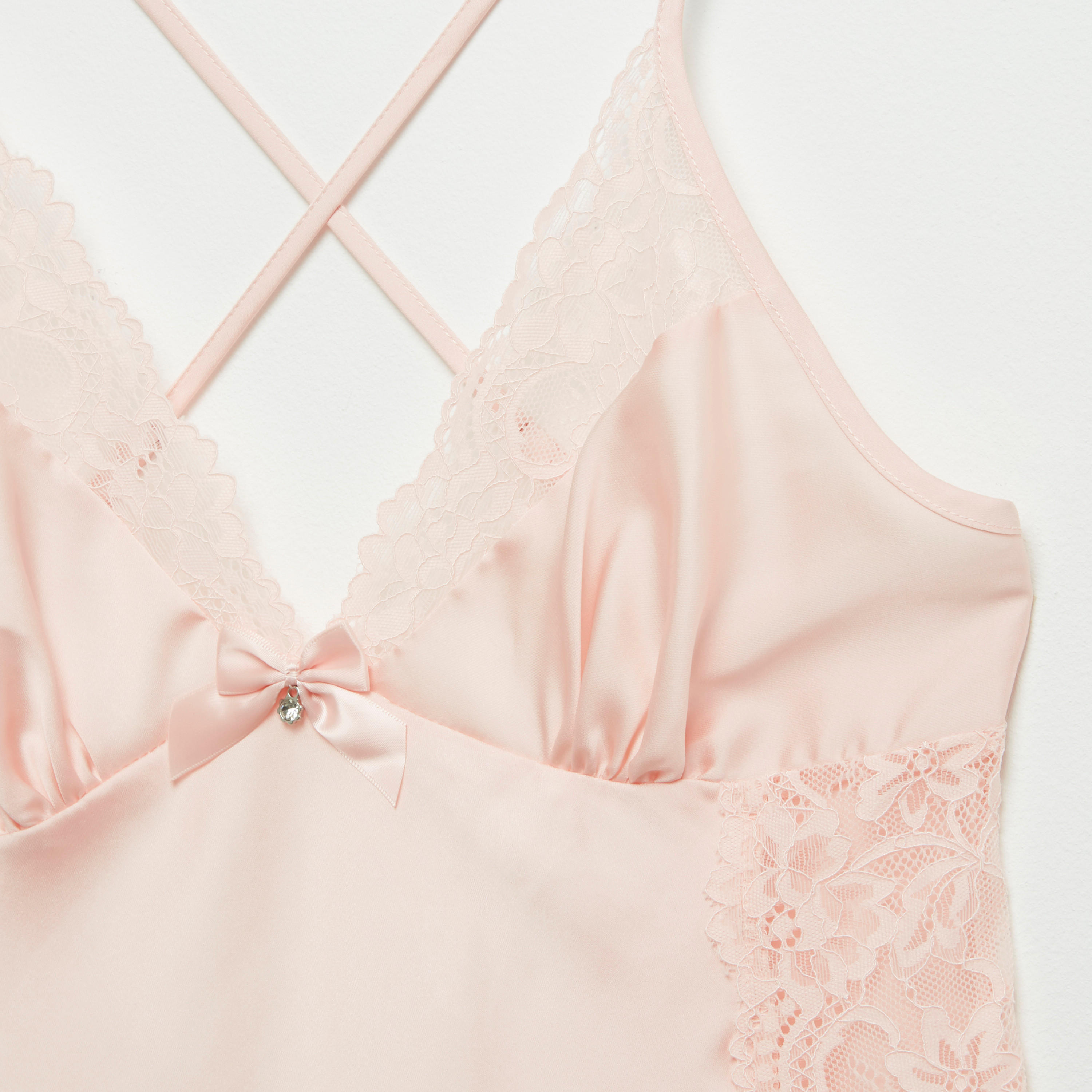 بيبي دول بتفاصيل دانتيل وفيونكة-women-clothing-nightwear-nighties-image-2