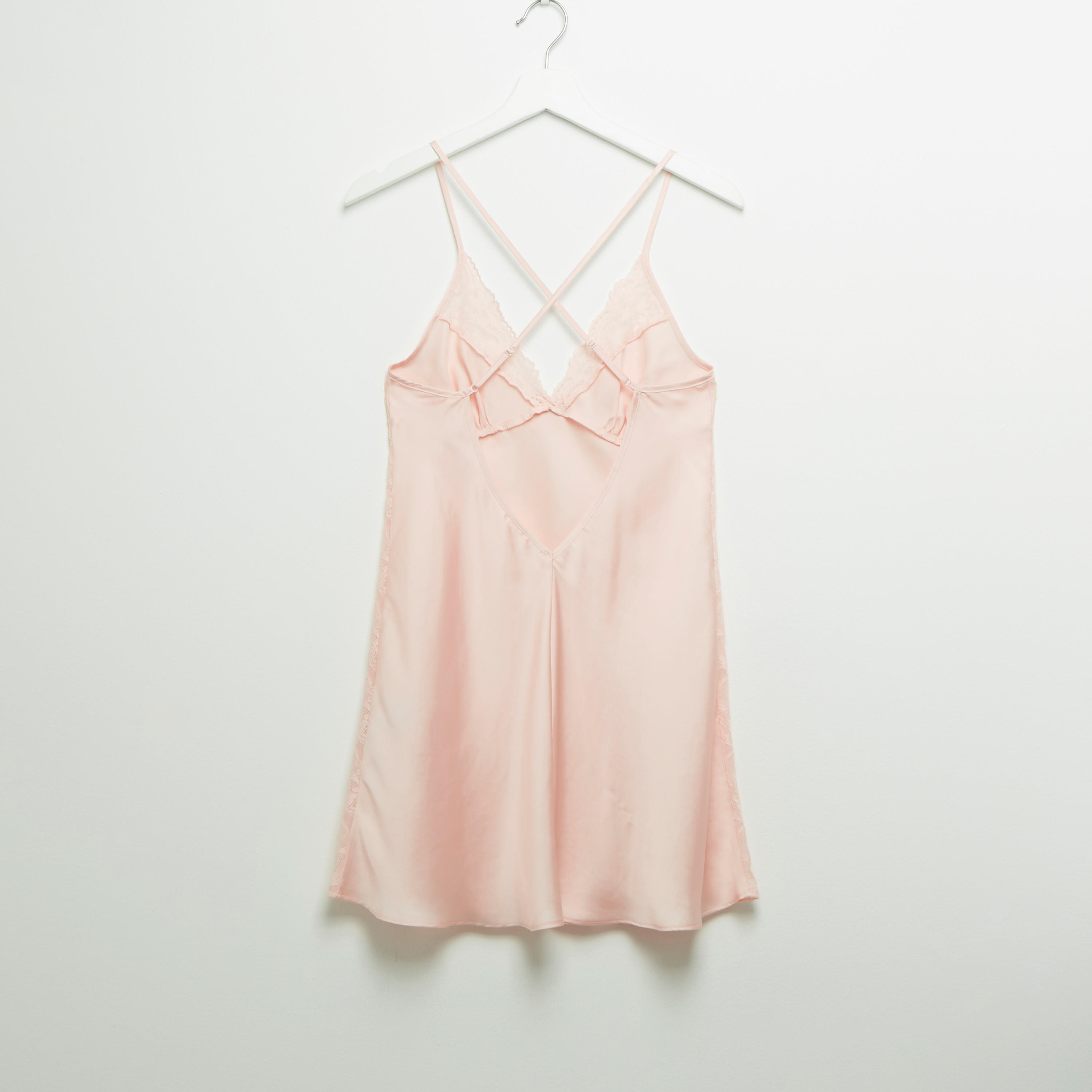 بيبي دول بتفاصيل دانتيل وفيونكة-women-clothing-nightwear-nighties-image-3