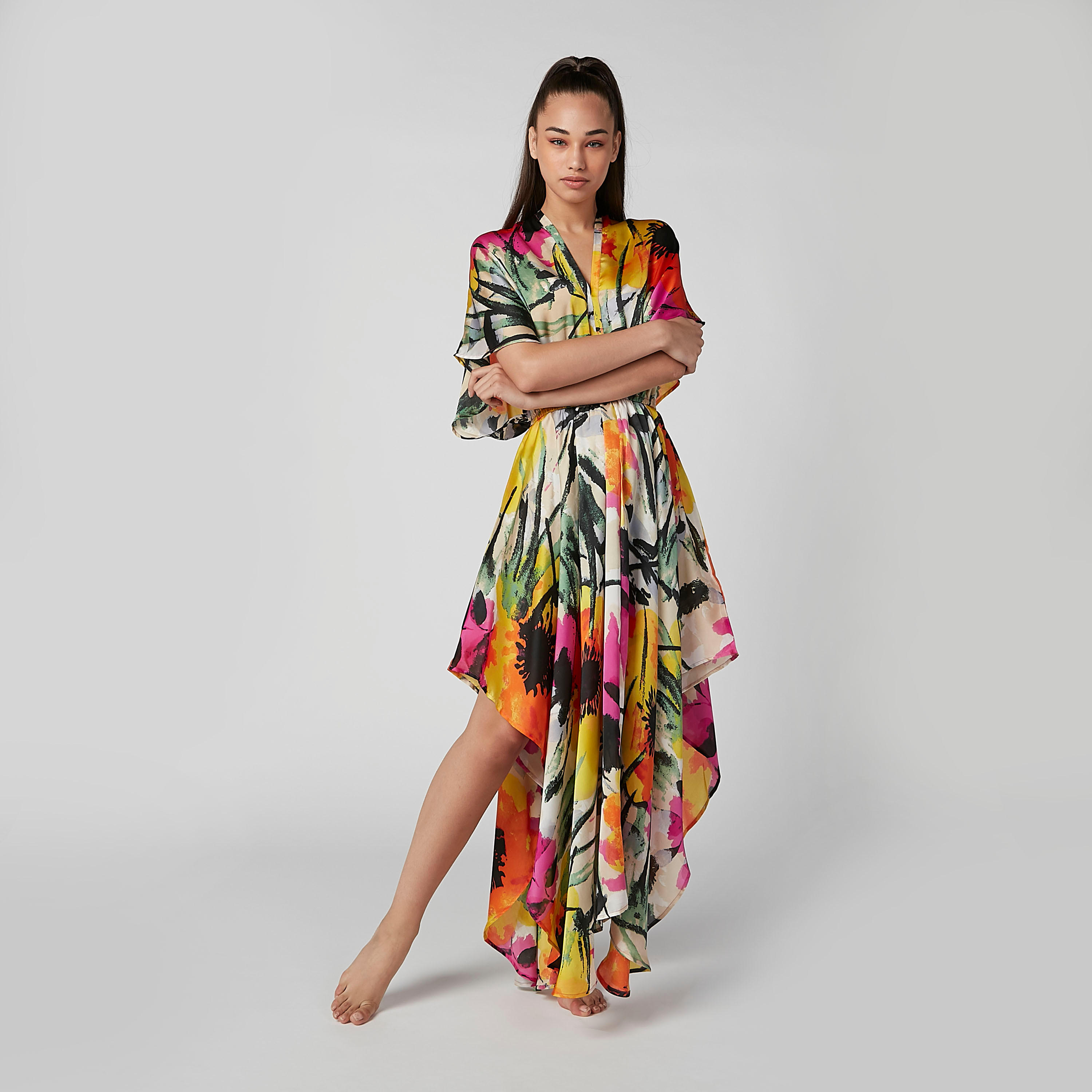 فستان ماكسي بياقة V وأكمام واسعة وطبعات-women-clothing-dresses-image-1