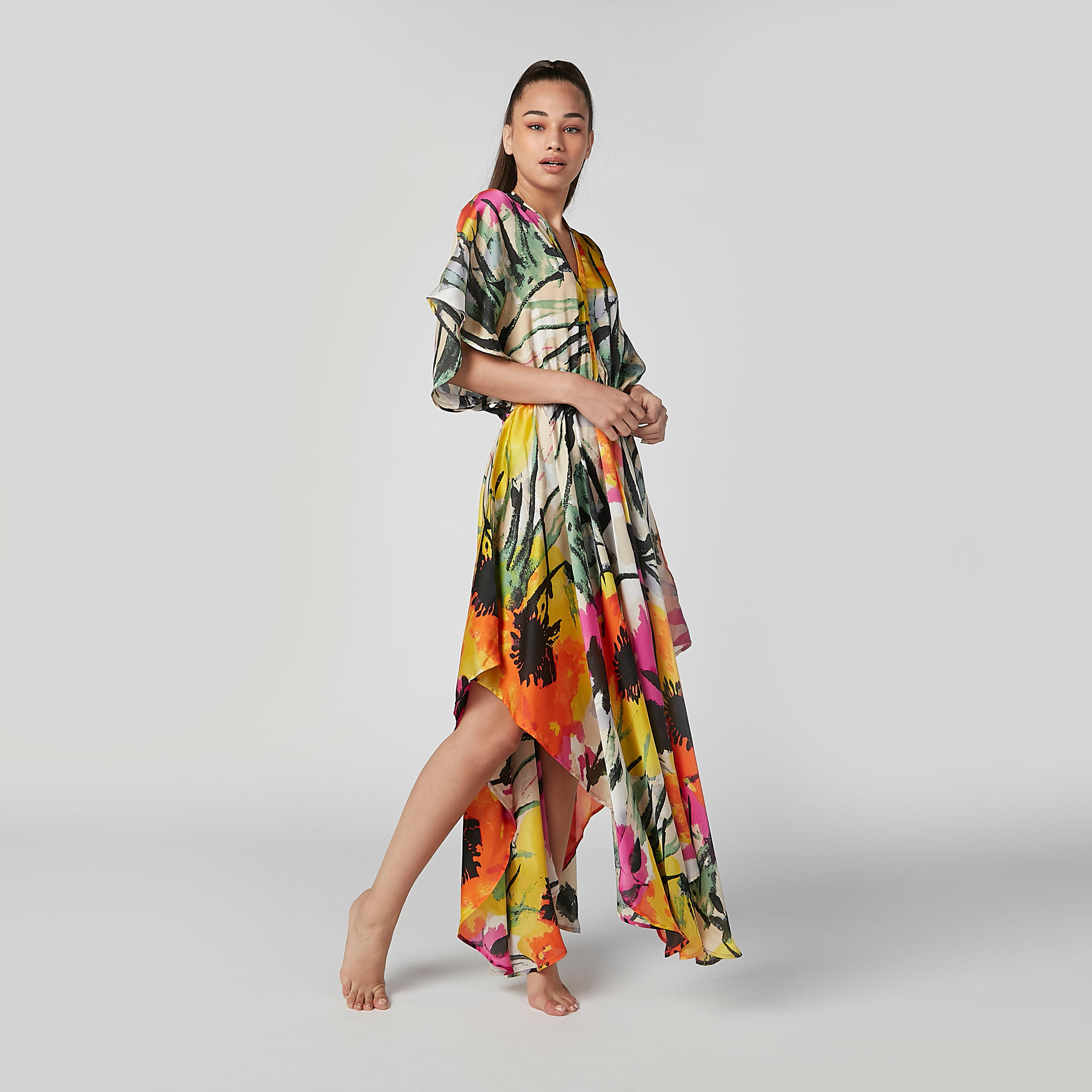 فستان ماكسي بياقة V وأكمام واسعة وطبعات-women-clothing-dresses-image-5