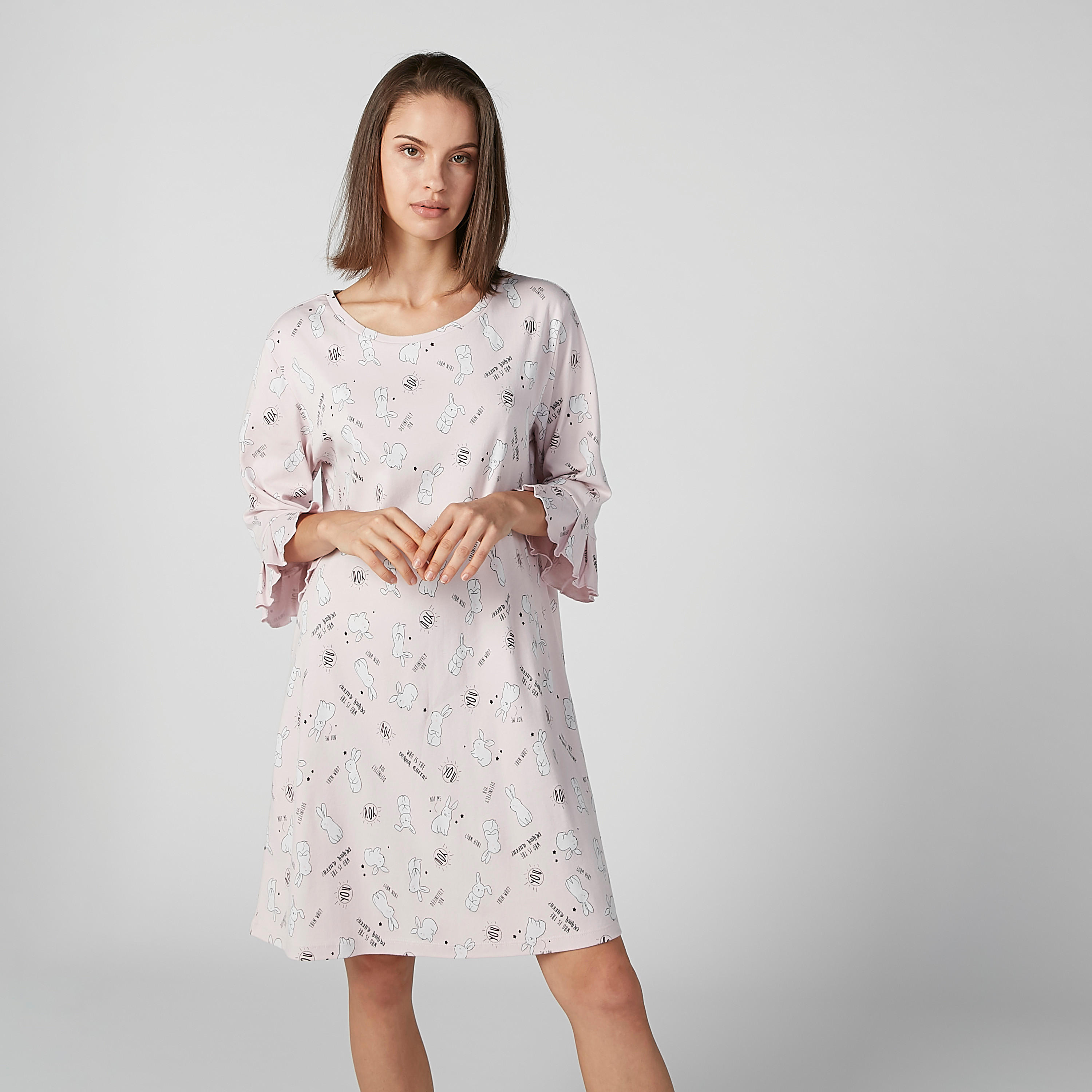 قميص نوم بياقة مستديرة وأكمام عريضة وطبعات-women-clothing-nightwear-nighties-image-1