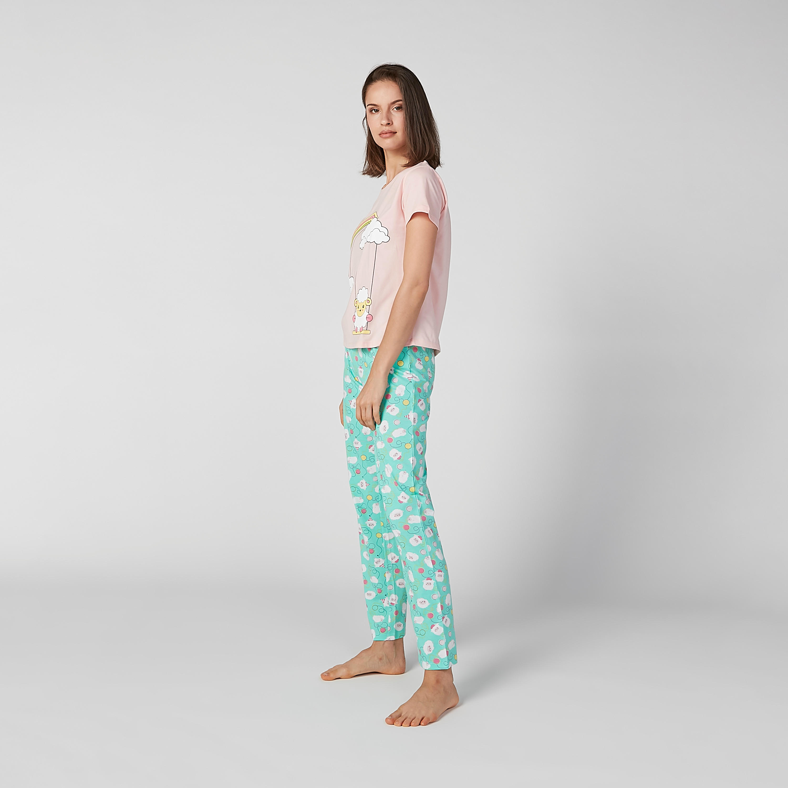 طقم مستدام من بنطلون بيجاما وتيشيرت بطبعات-women-clothing-nightwear-pyjamas-longsets-image-5