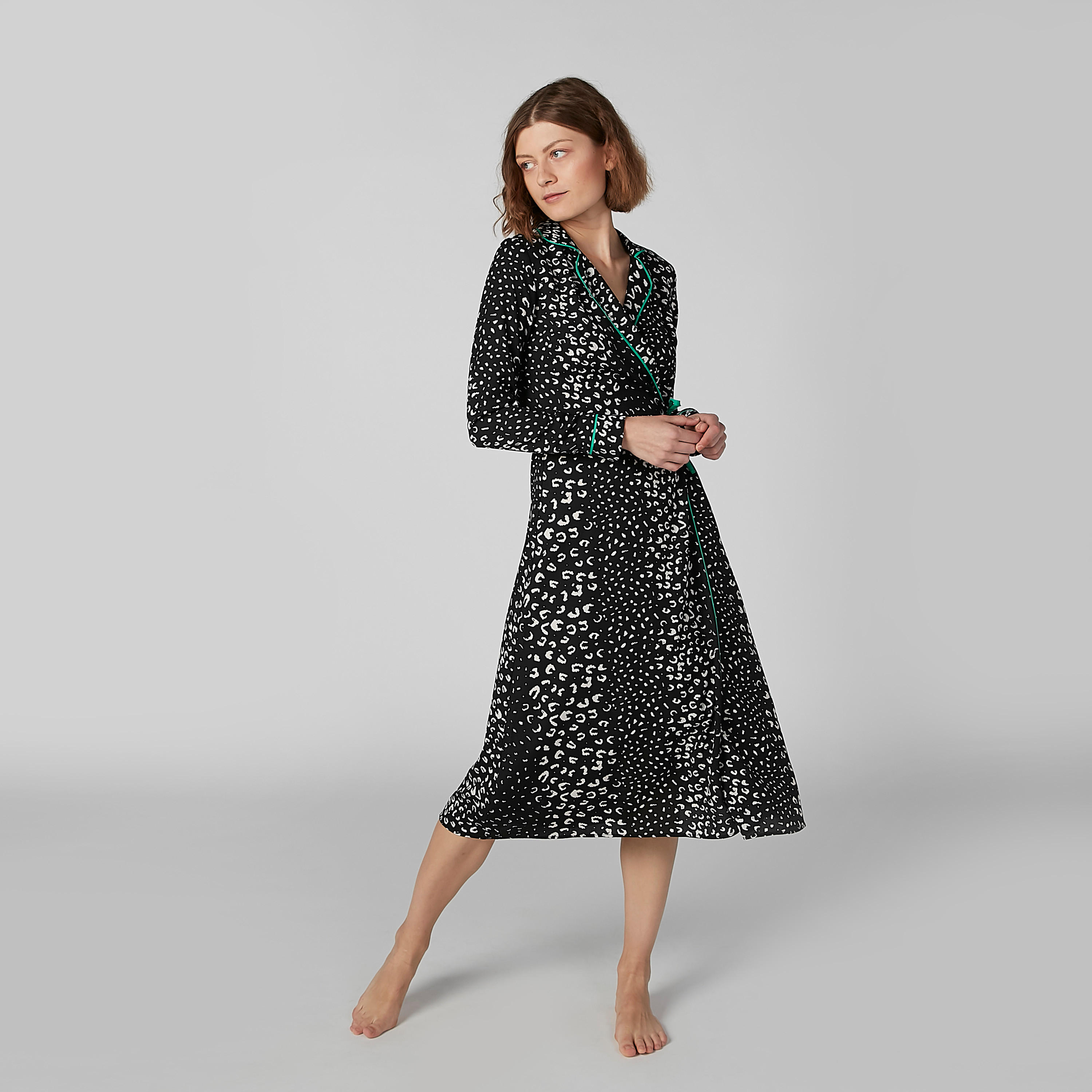 فستان سهرة ملفوف متوسط الطول بأكمام طويلة وأربطة وطبعات-women-clothing-nightwear-nighties-image-1