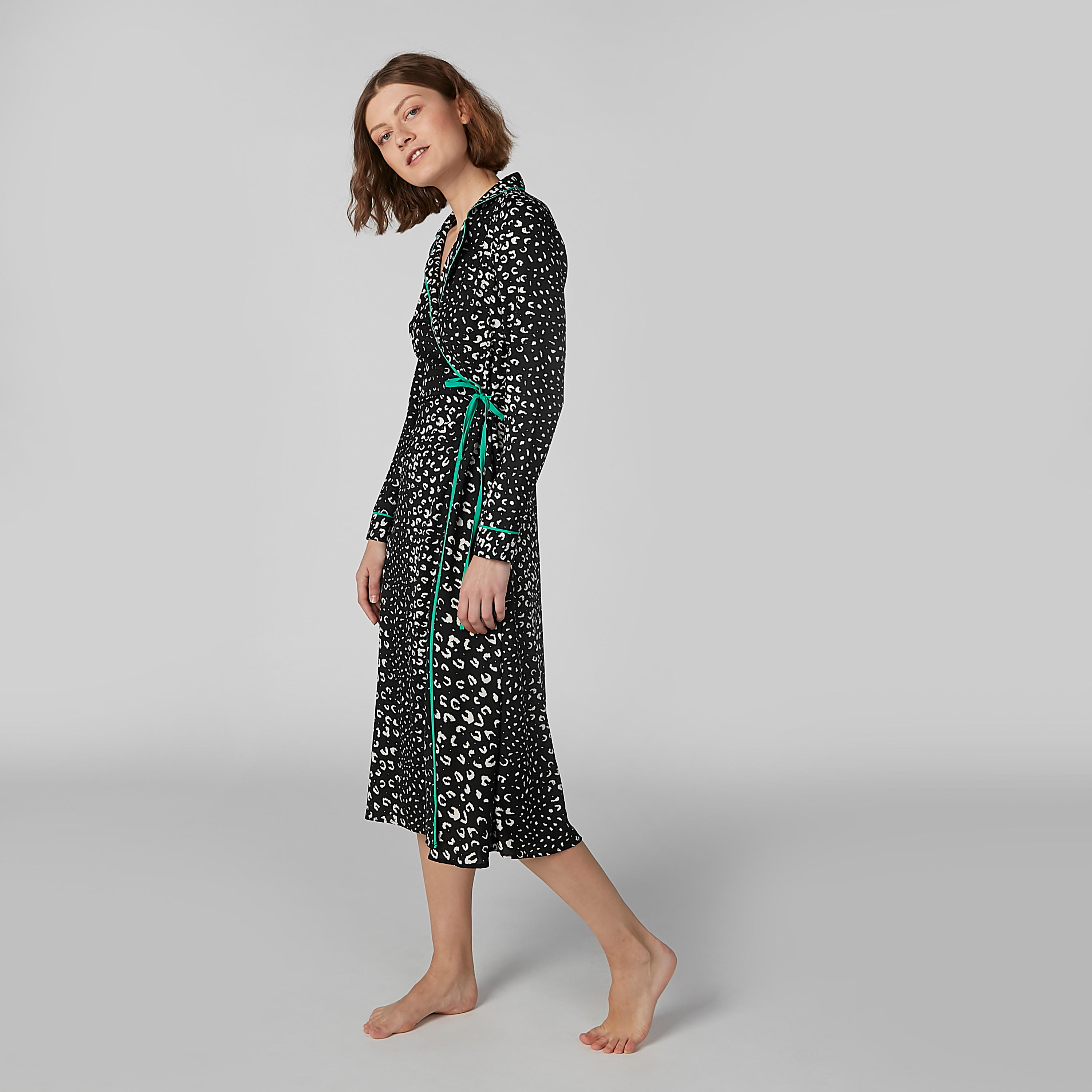 فستان سهرة ملفوف متوسط الطول بأكمام طويلة وأربطة وطبعات-women-clothing-nightwear-nighties-image-5