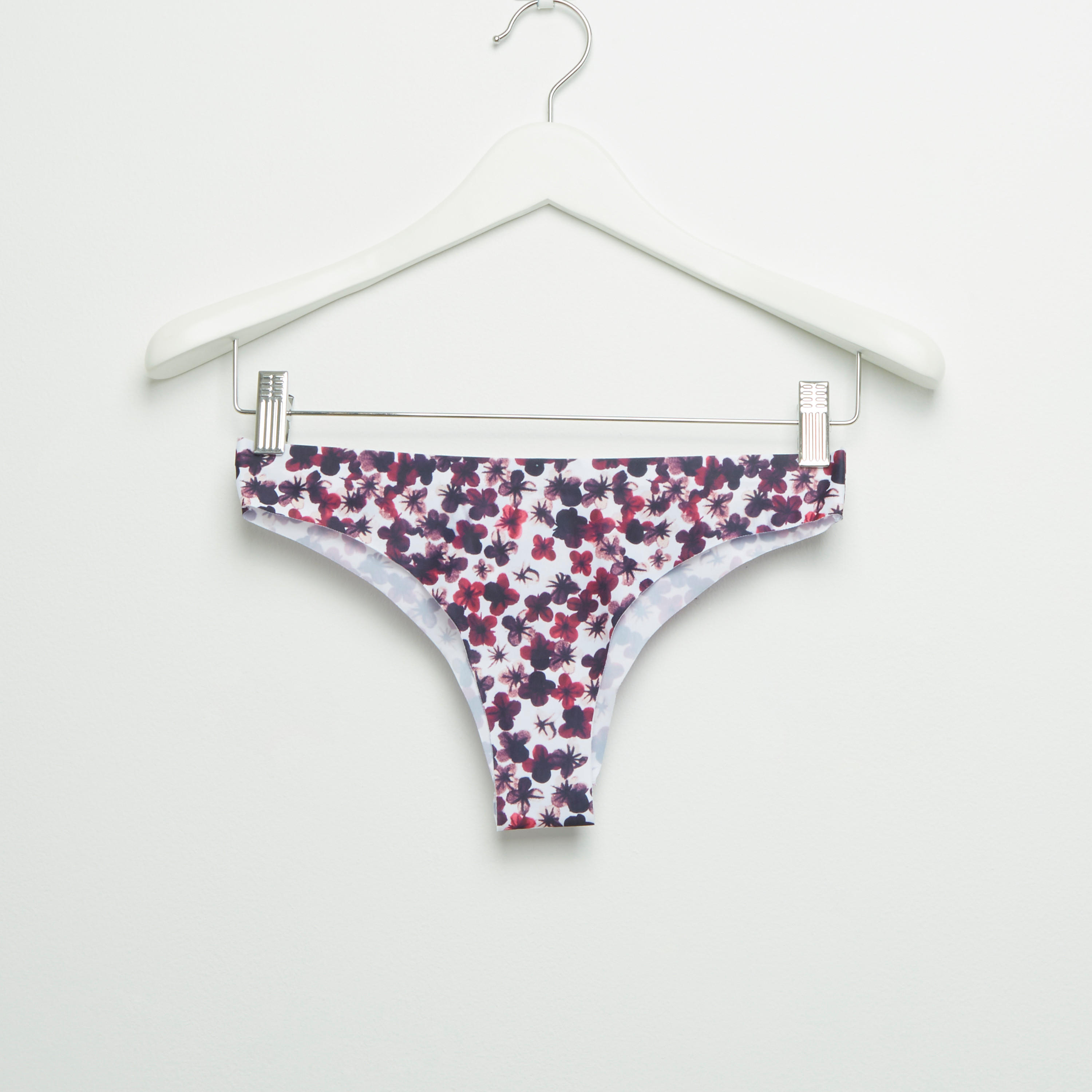 سراويل بكيني بتفاصيل دانتيل وطبعات-women-clothing-lingerie-panties-image-1