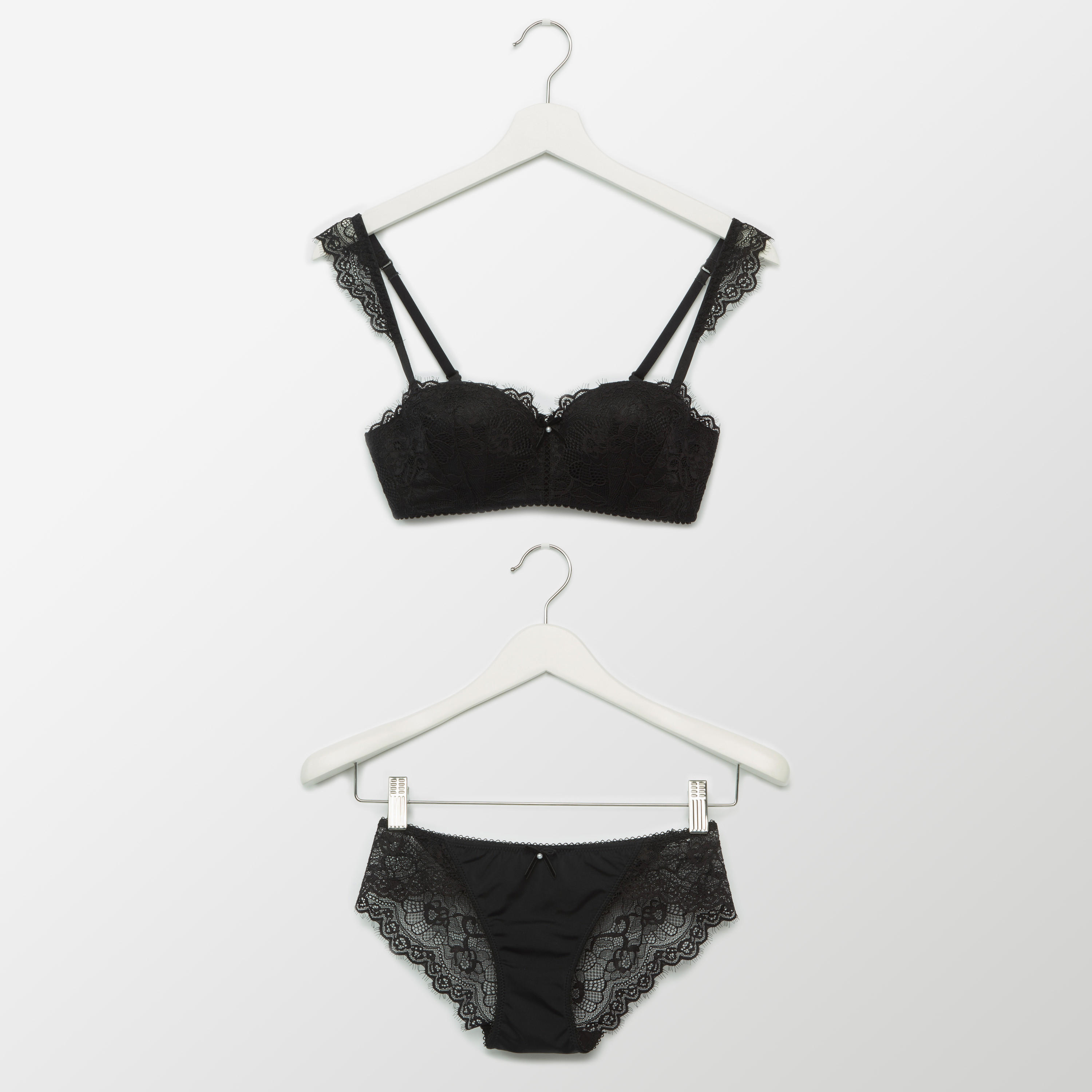 طقم سراويل داخلية وصدريّة ديمي دانتيل مبطّنة-women-clothing-lingerie-lingeriesets-image-1