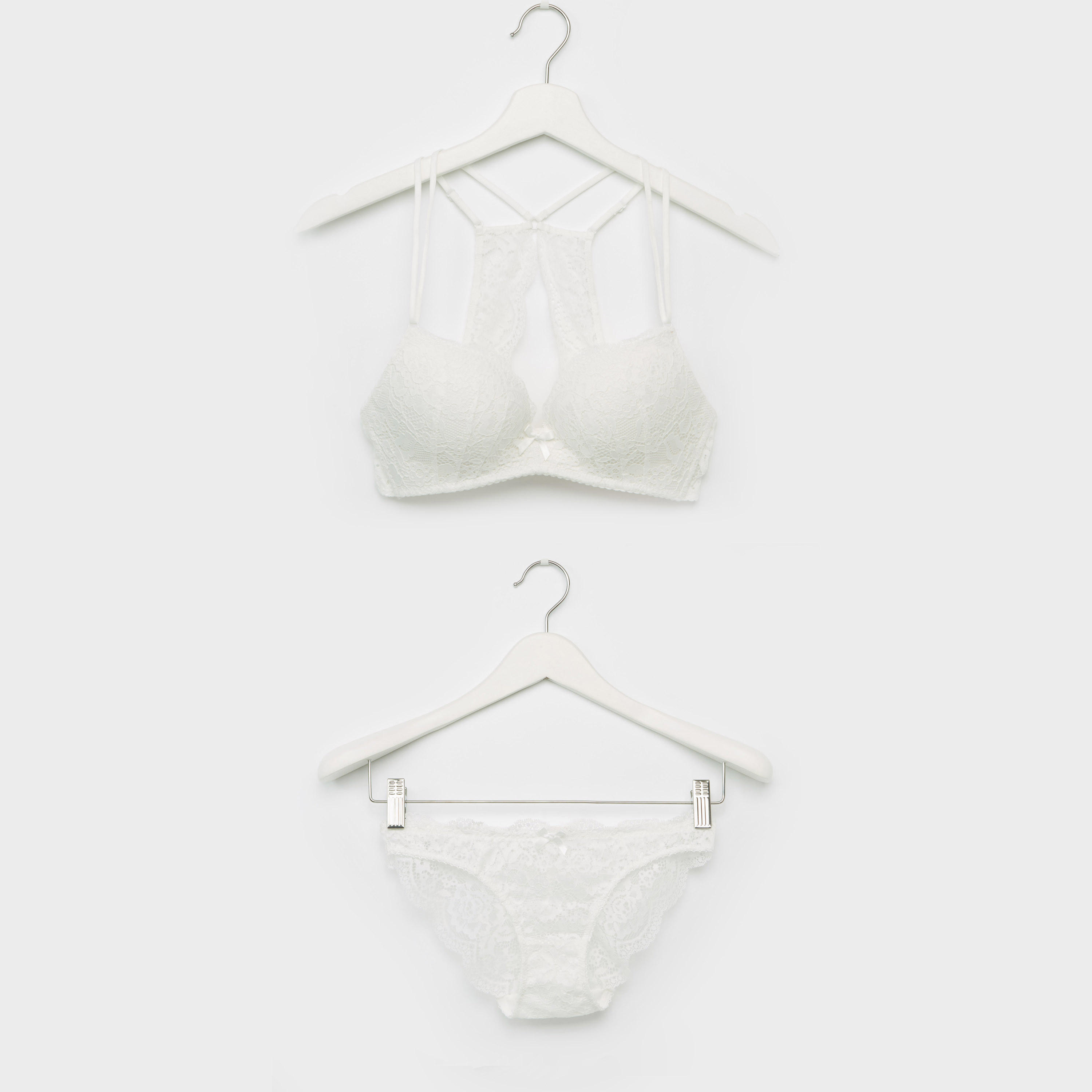 طقم سراويل داخلية وصدريّة ديمي دانتيل مبطّنة-women-clothing-lingerie-lingeriesets-image-1