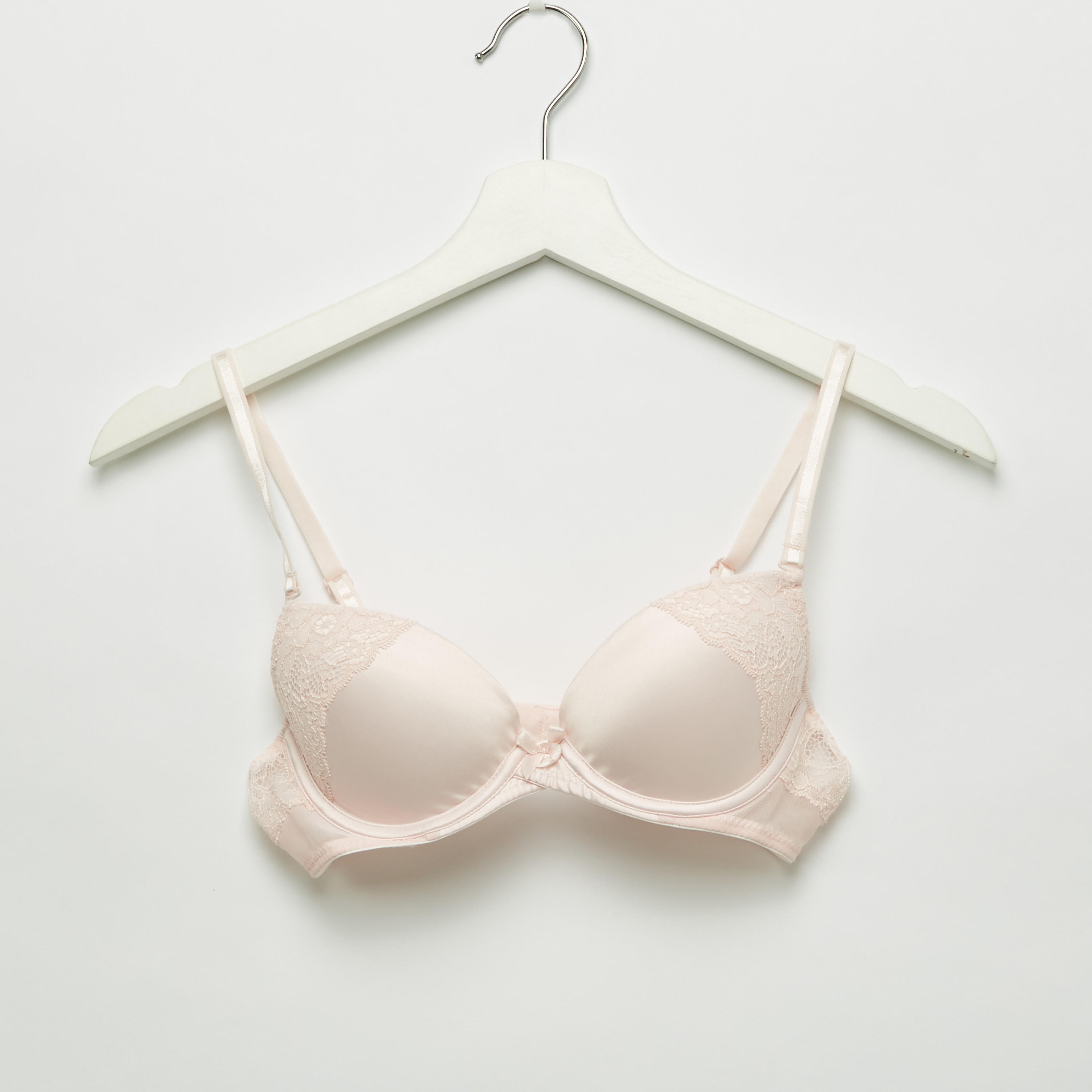 طقم سراويل بيكيني وصدرية بتفاصيل دانتيل-women-clothing-lingerie-bras-image-4