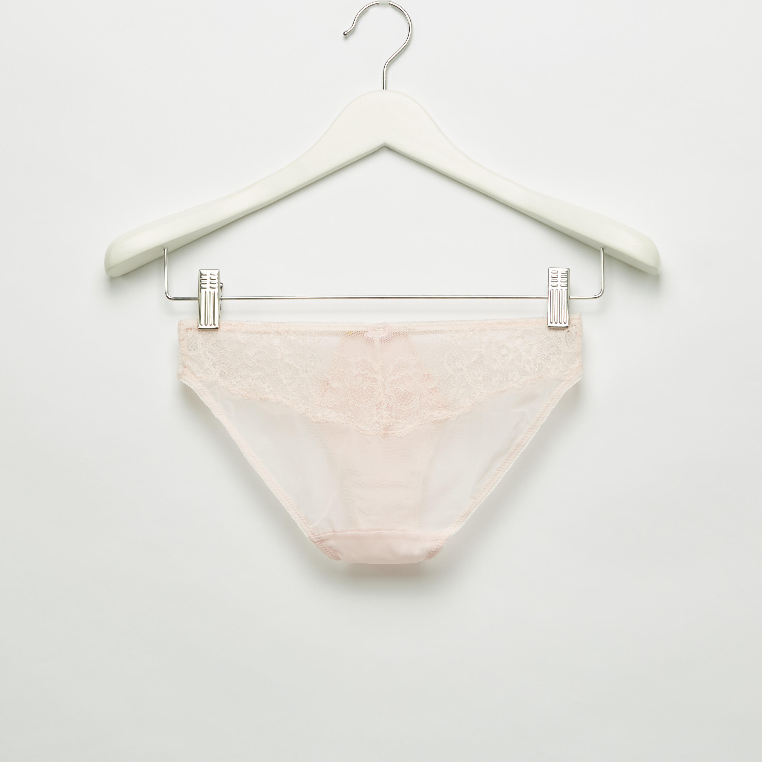 طقم سراويل بيكيني وصدرية بتفاصيل دانتيل-women-clothing-lingerie-bras-image-1