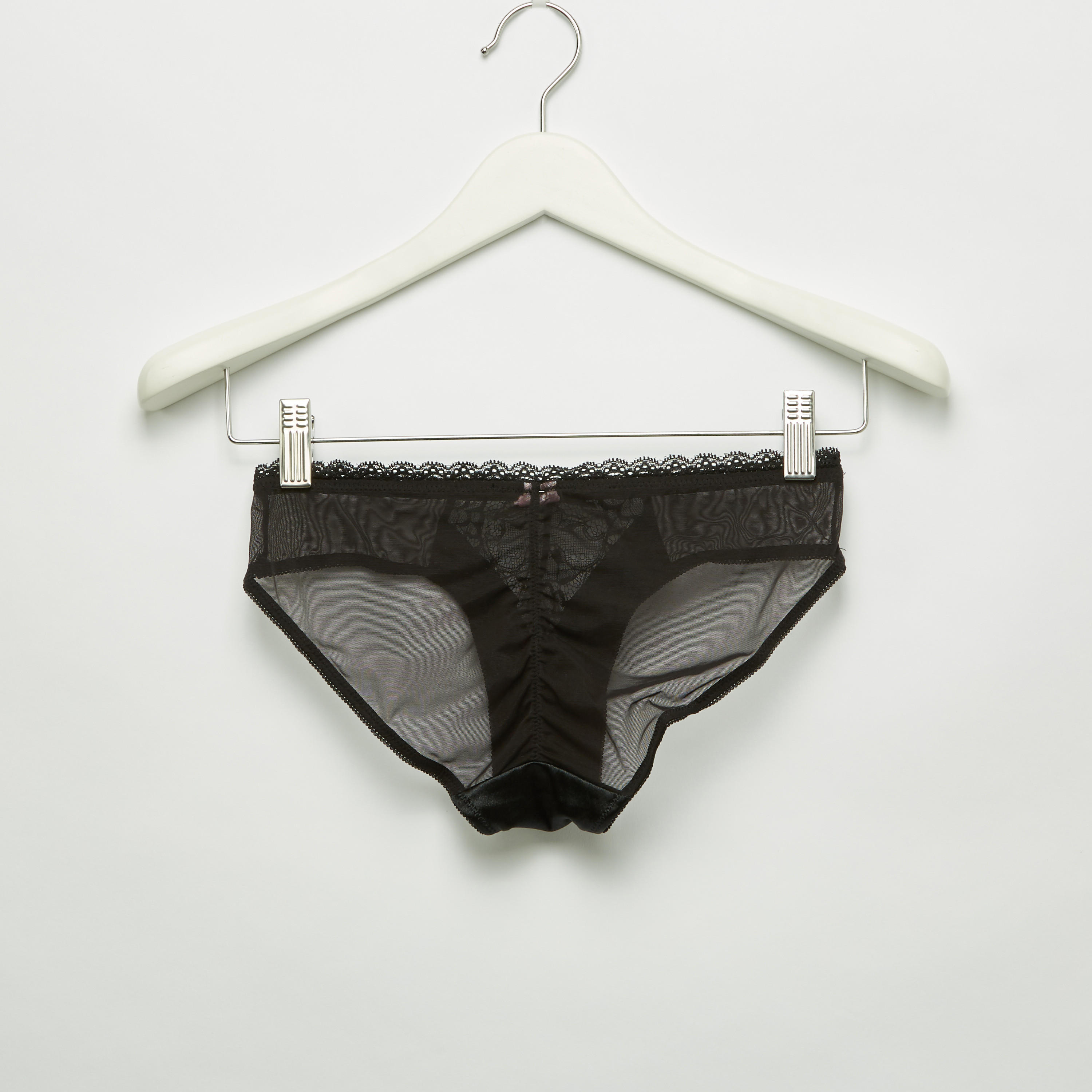 طقم سراويل بيكيني وصدريّة ديمي مبطّنة بتفاصيل دانتيل-women-clothing-lingerie-lingeriesets-image-10