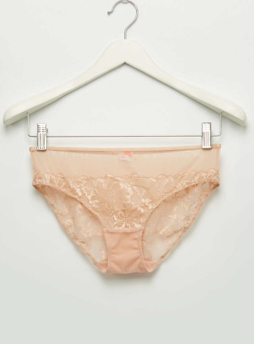 طقم سراويل بيكيني وصدريّة ديمي مبطّنة بتفاصيل دانتيل-women-clothing-lingerie-lingeriesets-image-4