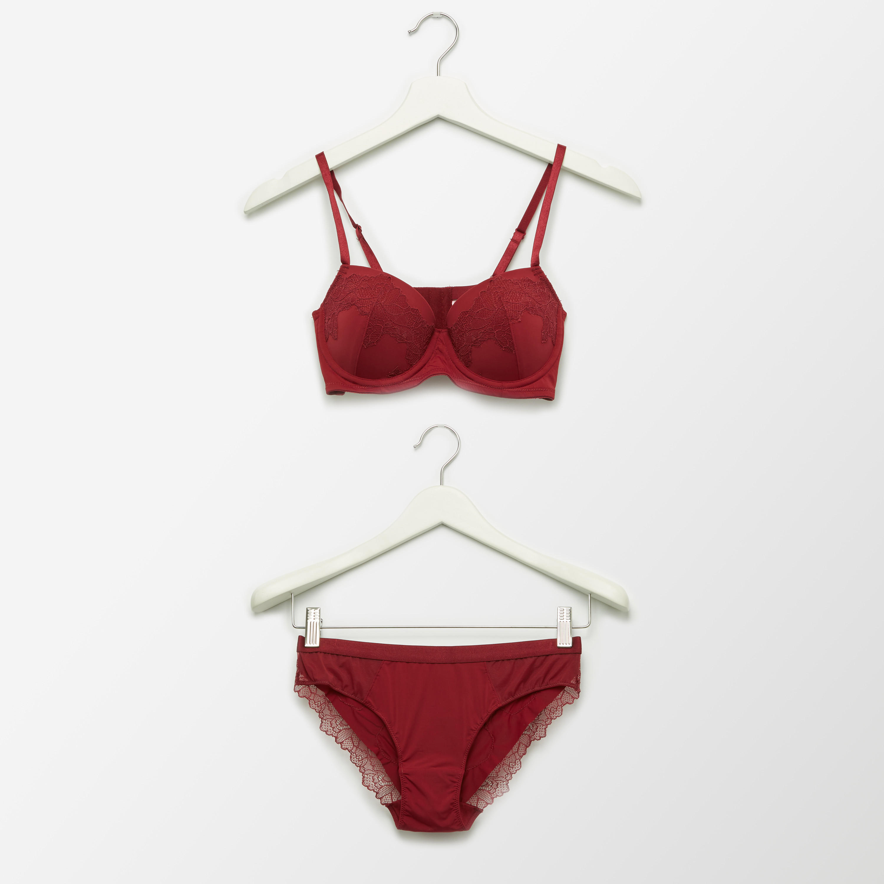 طقم سراويل داخلية وصدريّة ديمي مبطّنة بتفاصيل دانتيل-women-clothing-lingerie-lingeriesets-image-1