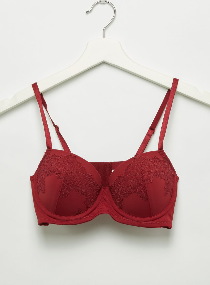 طقم سراويل داخلية وصدريّة ديمي مبطّنة بتفاصيل دانتيل-women-clothing-lingerie-lingeriesets-image-2