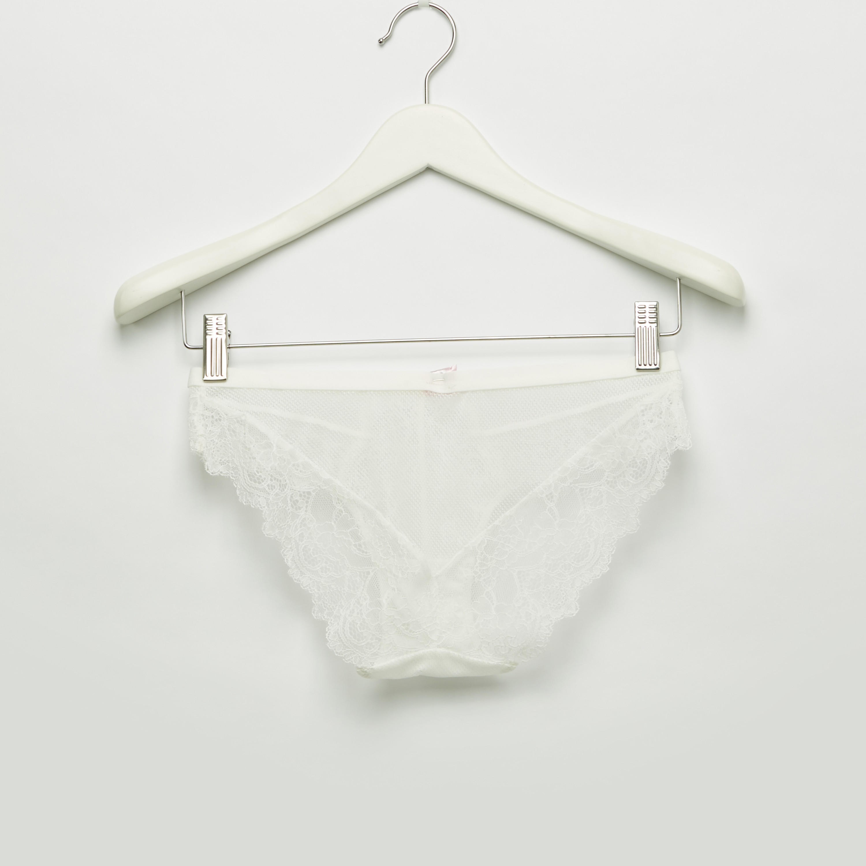 طقم سراويل داخلية وصدريّة ديمي مبطّنة بتفاصيل دانتيل-women-clothing-lingerie-lingeriesets-image-10