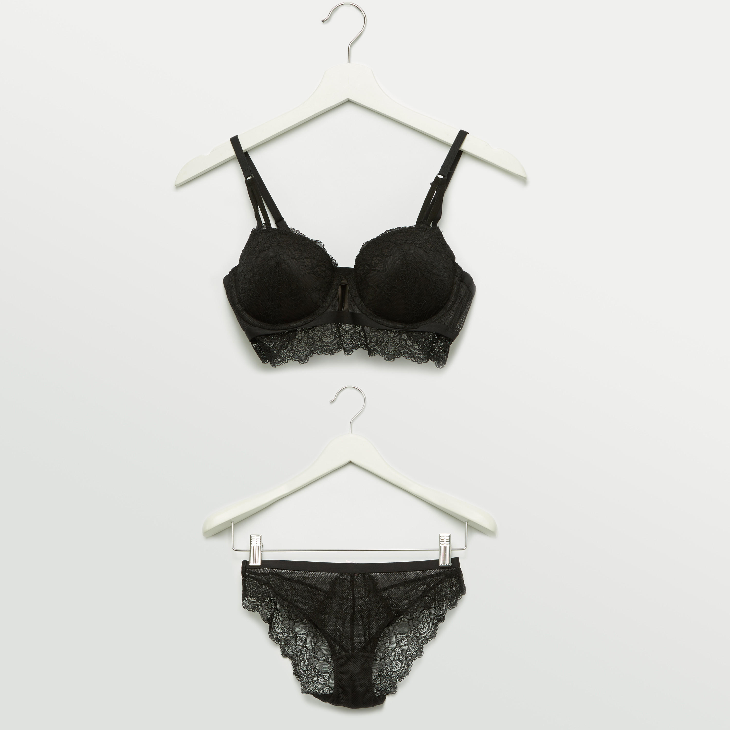 طقم سراويل داخلية وصدريّة ديمي مبطّنة بتفاصيل دانتيل-women-clothing-lingerie-lingeriesets-image-1
