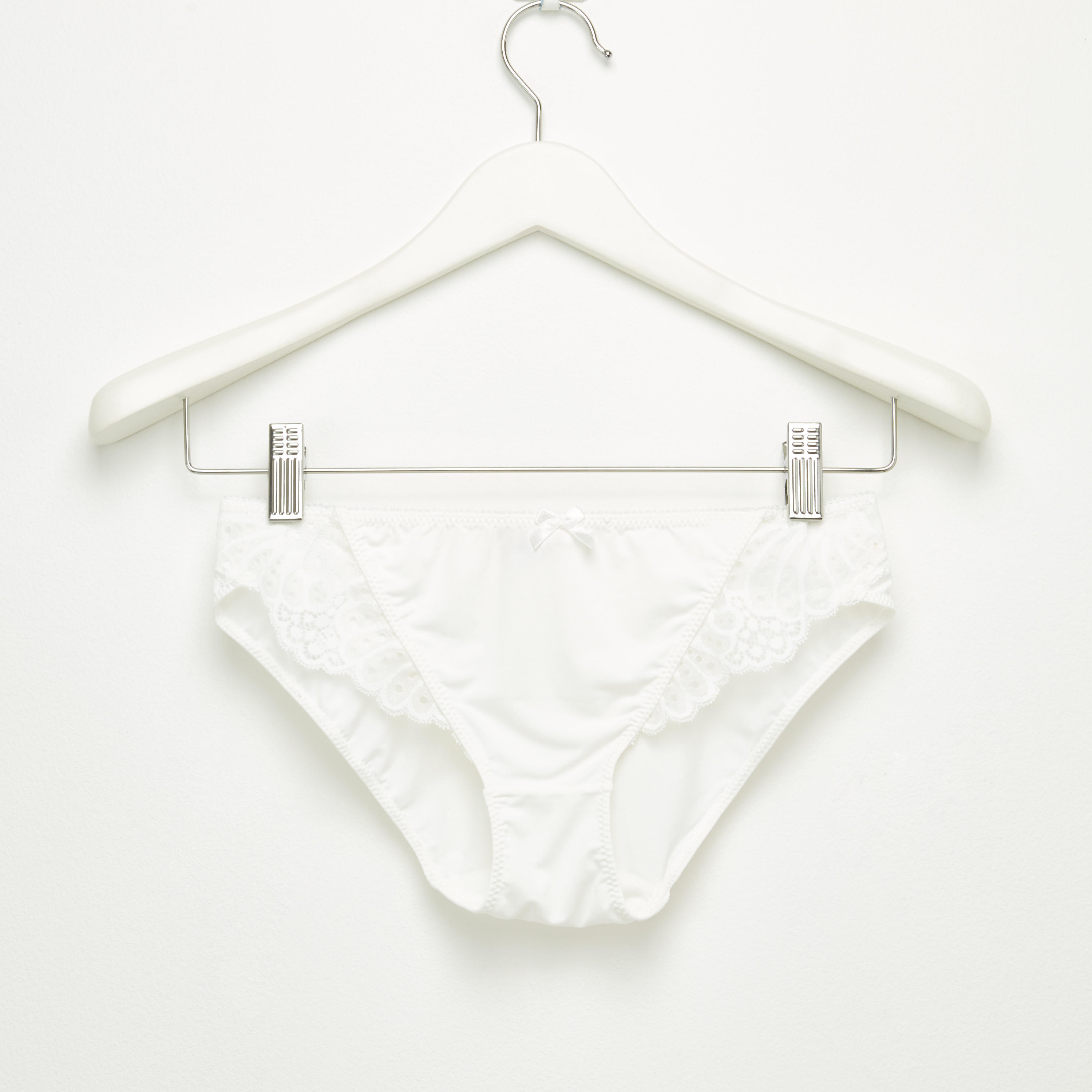 سراويل بيكيني بخصر مطّاطي وتفاصيل دانتيل-women-clothing-lingerie-panties-image-1