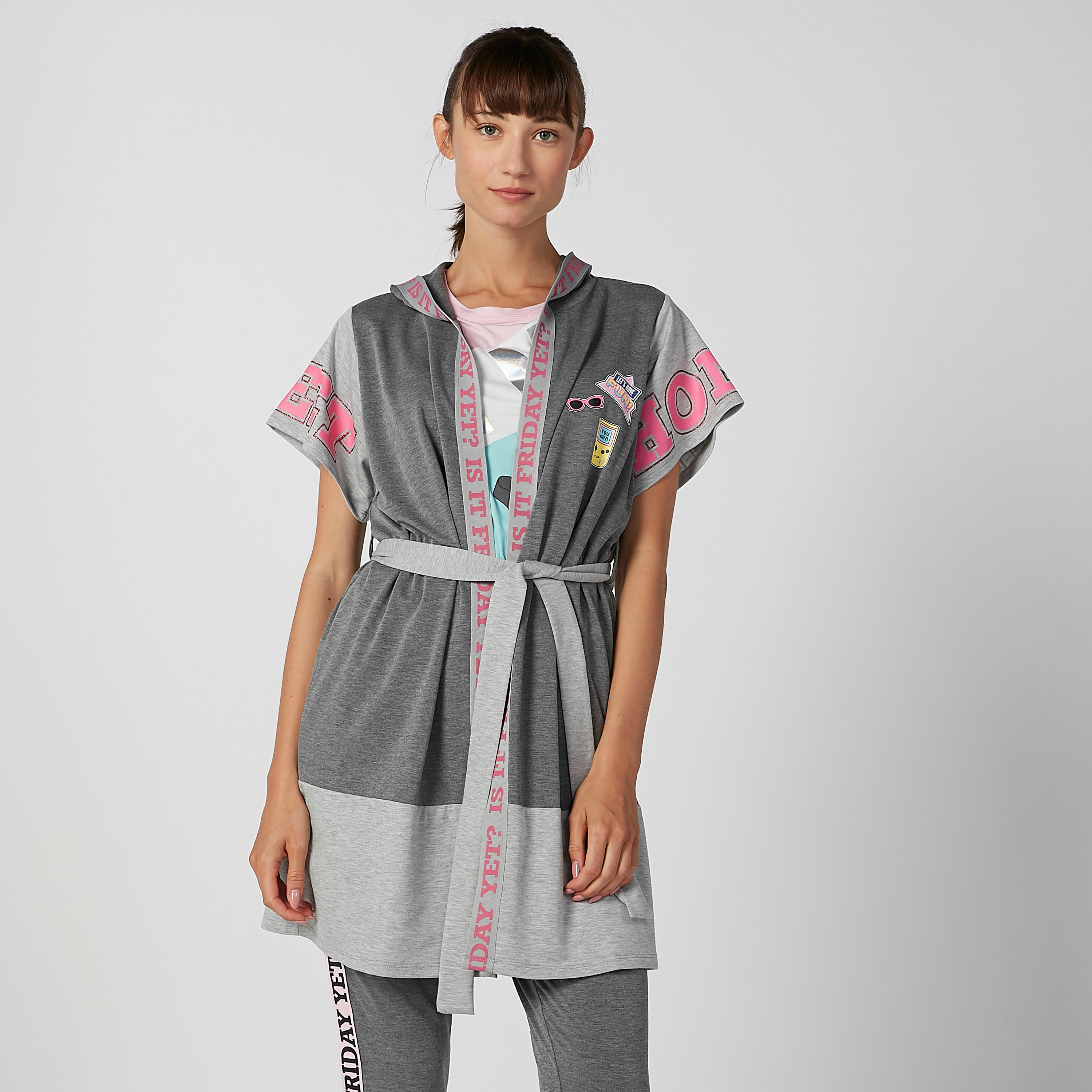 روب بقبعة وأربطة وطبعات-women-clothing-nightwear-robes-image-1