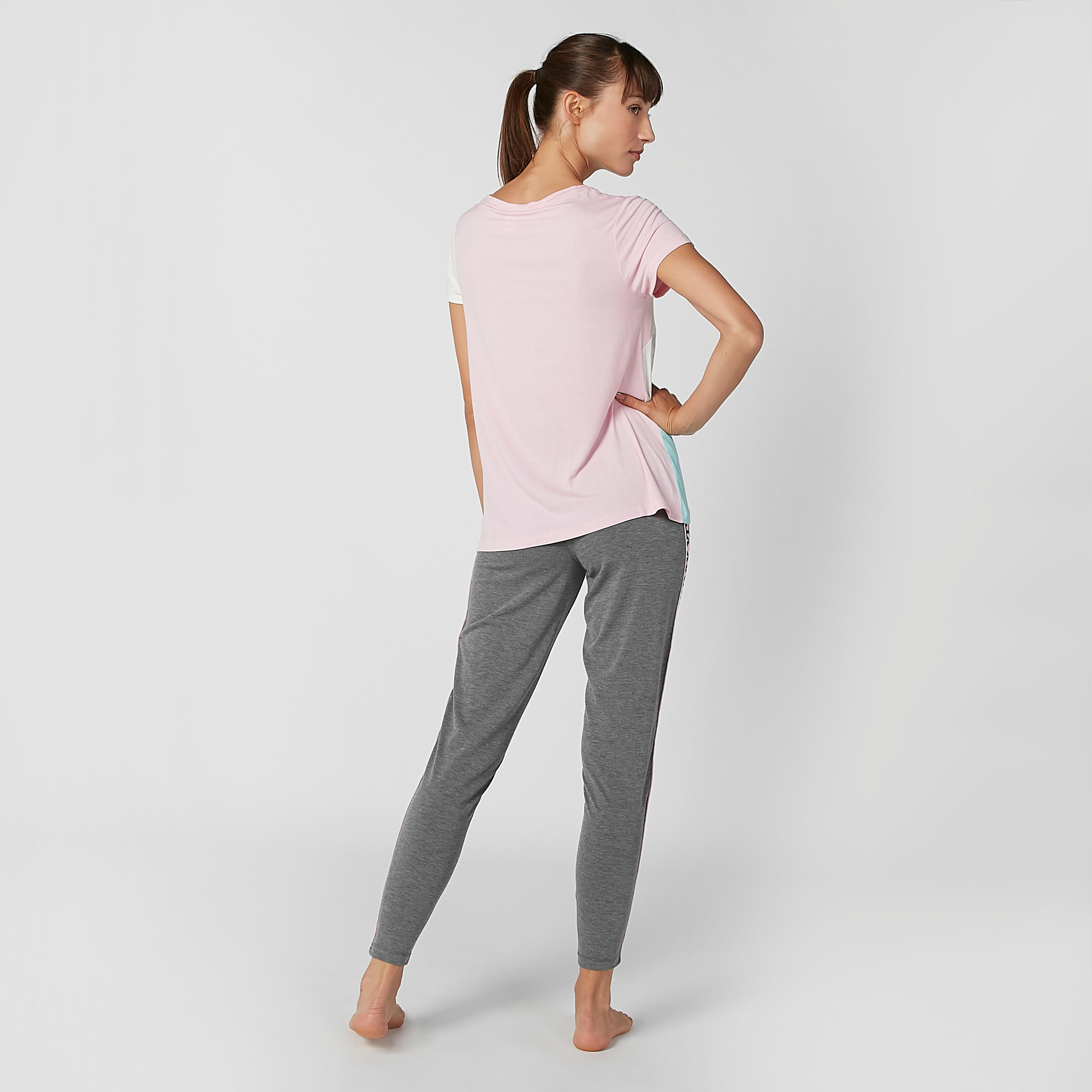 طقم بنطلون ليقنز بشريطة وتيشيرت بأكمام قصيرة وطبعات-women-clothing-nightwear-pyjamas-longsets-image-4