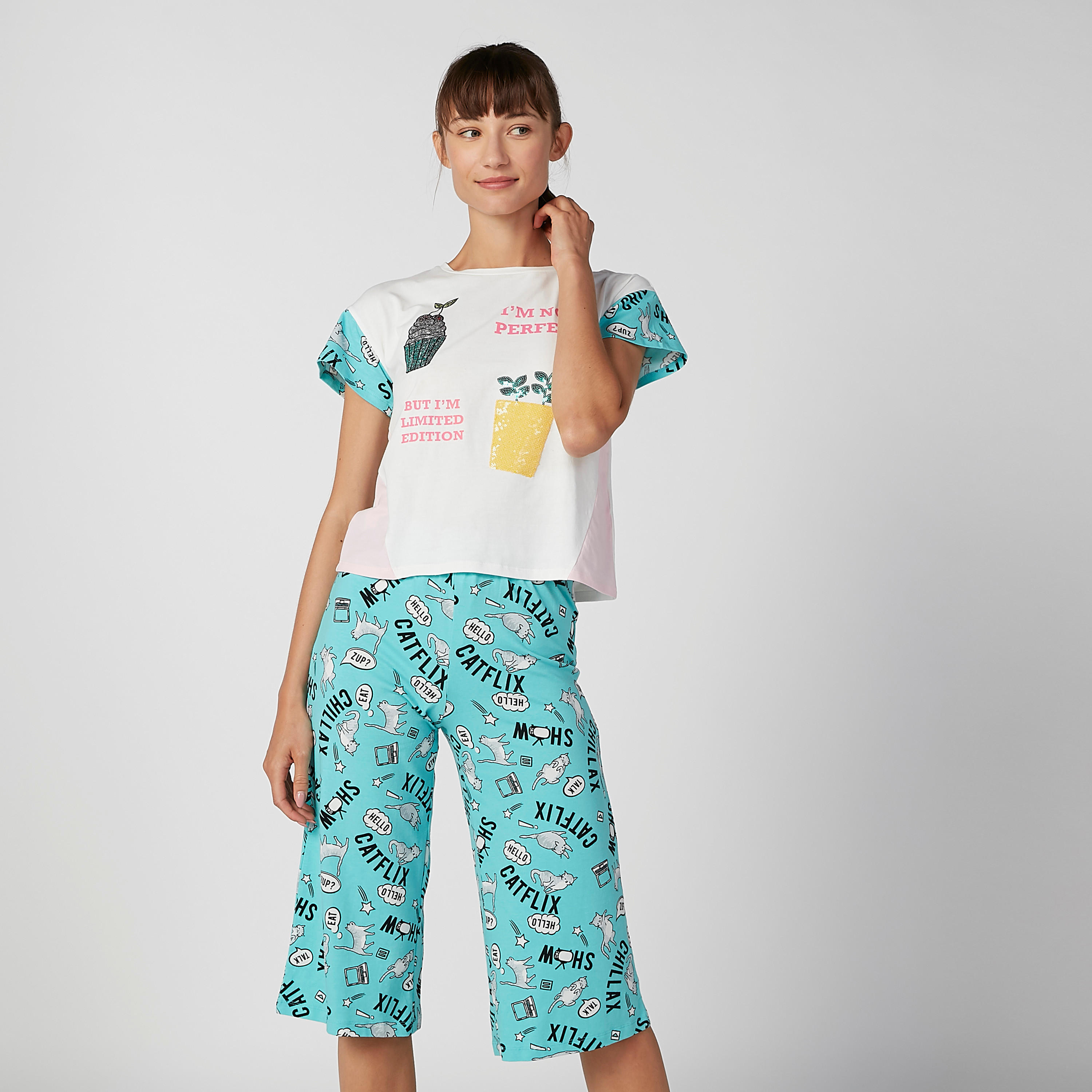 طقم بنطلون بيجاما 3/4 وتيشيرت بياقة مستديرة وطبعات-women-clothing-nightwear-pyjamas-longsets-image-2