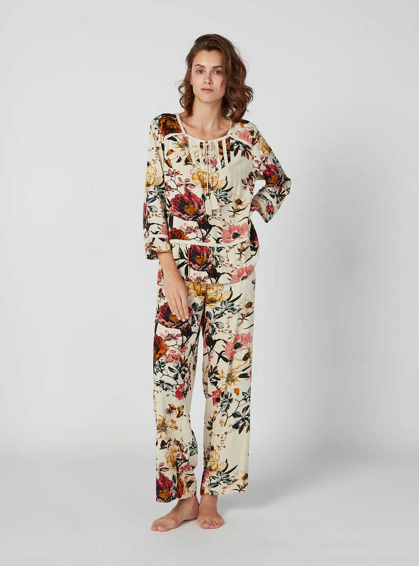 طقم بنطلون بيجاما وبلوزة بأكمام طويلة وطبعات-women-clothing-nightwear-pyjamas-longsets-image-4