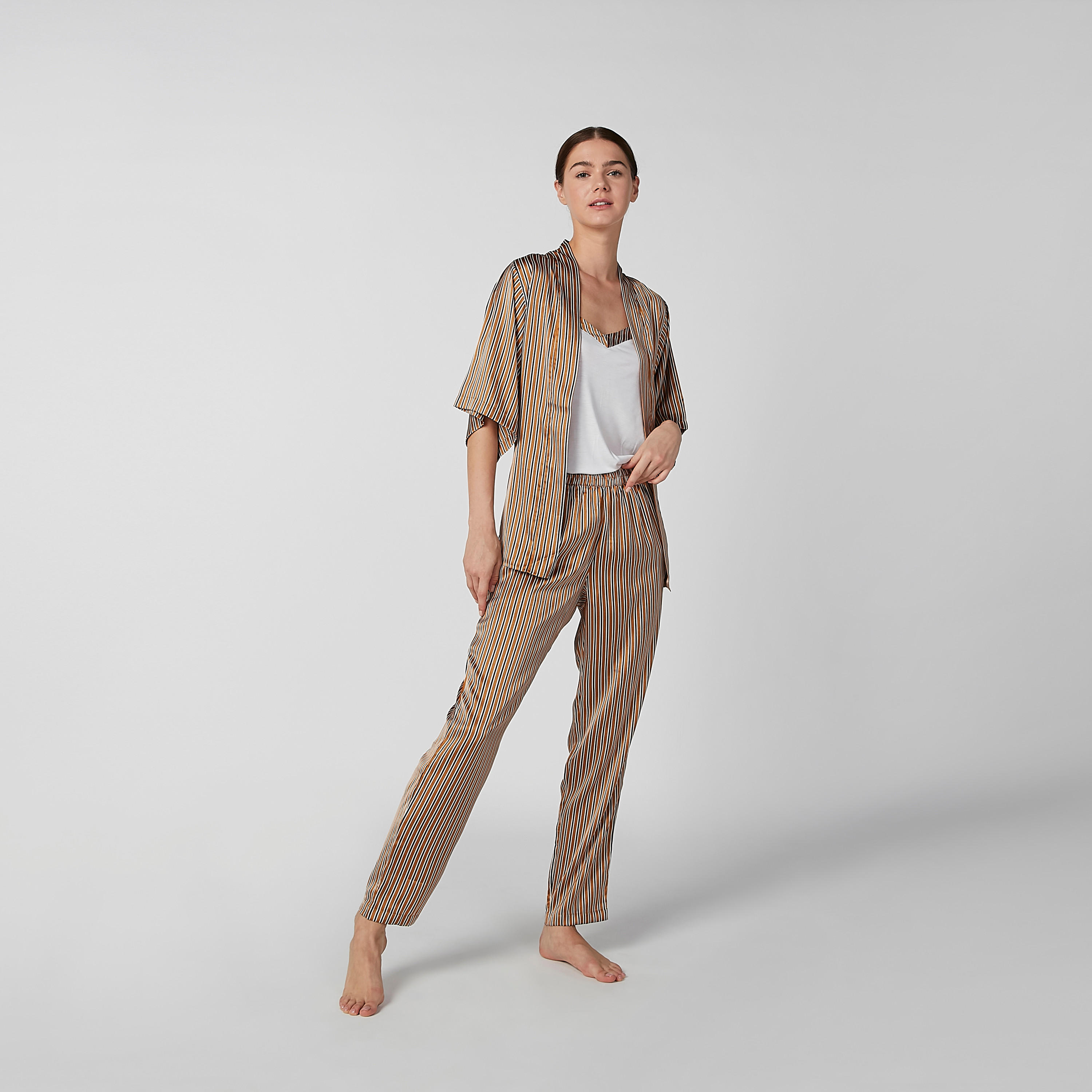 طقم ملابس نوم من 3 قطع مخططة-women-clothing-nightwear-pyjamas-longsets-image-1